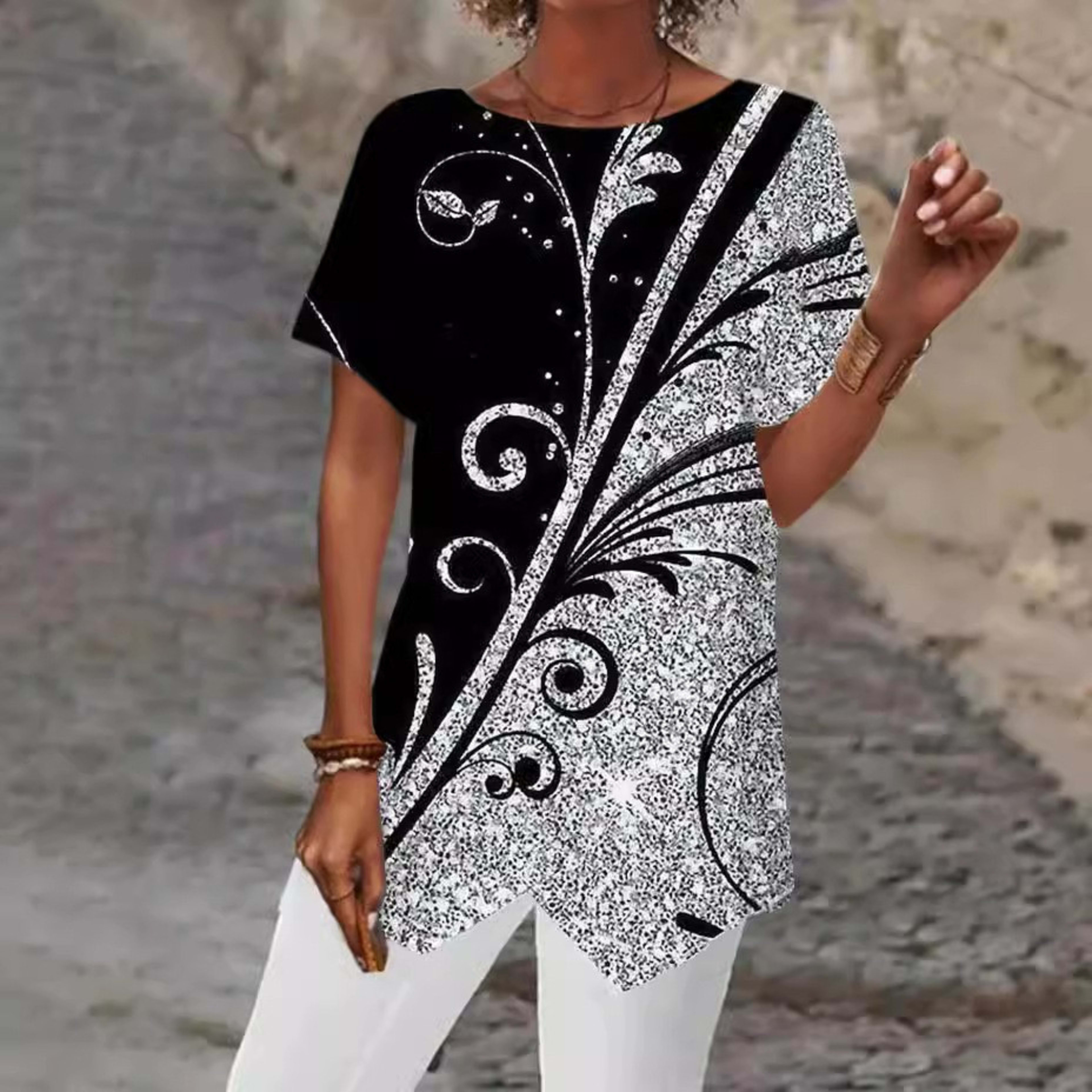 Geometric Print Asymmetric-Hem Top 2
