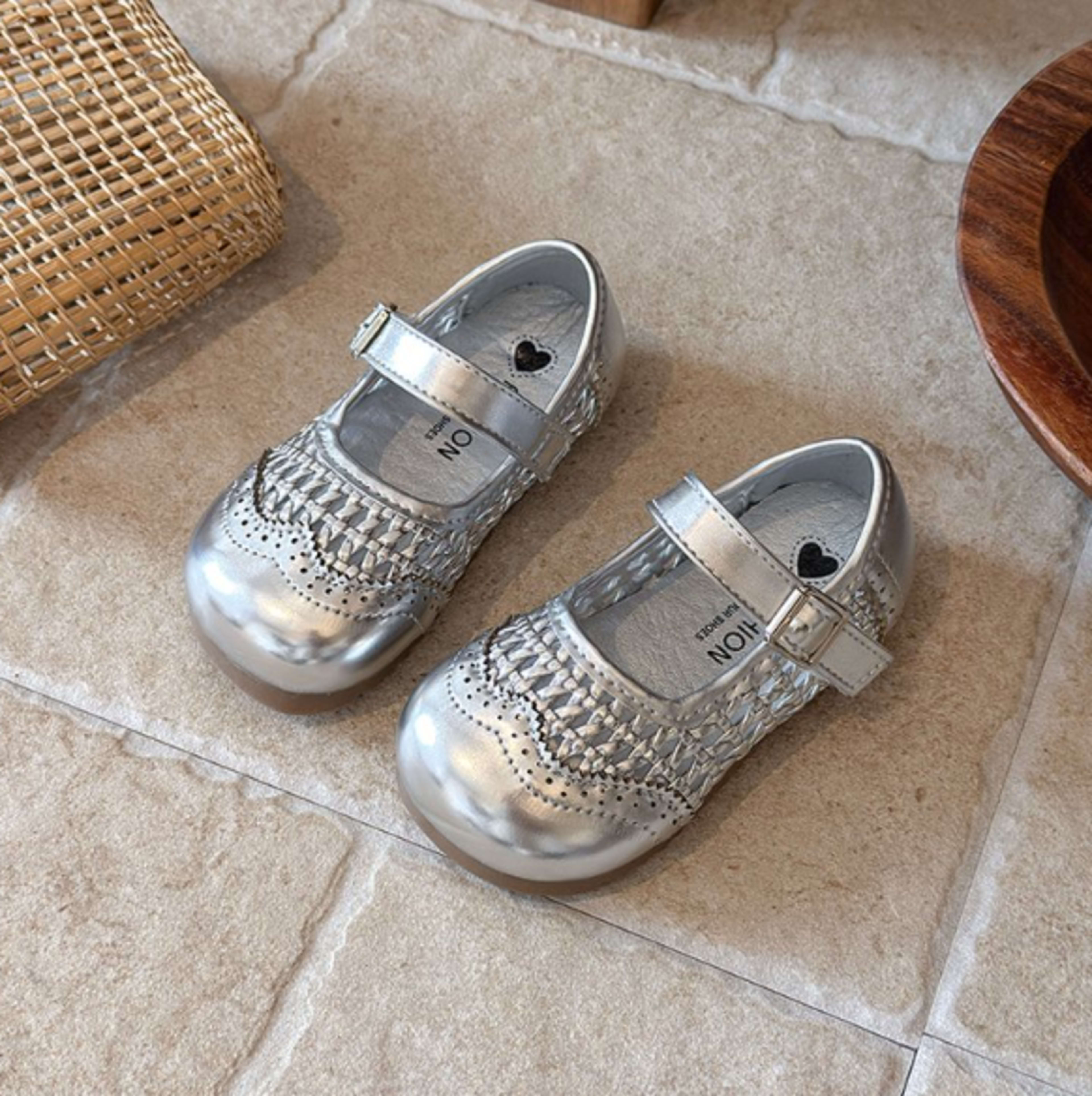 2026 Spring Summer New Korean Style Girls Hollow Out Leather Sandals, Woven Style Princess Shoes, Kids Soft Sole Breatha 5