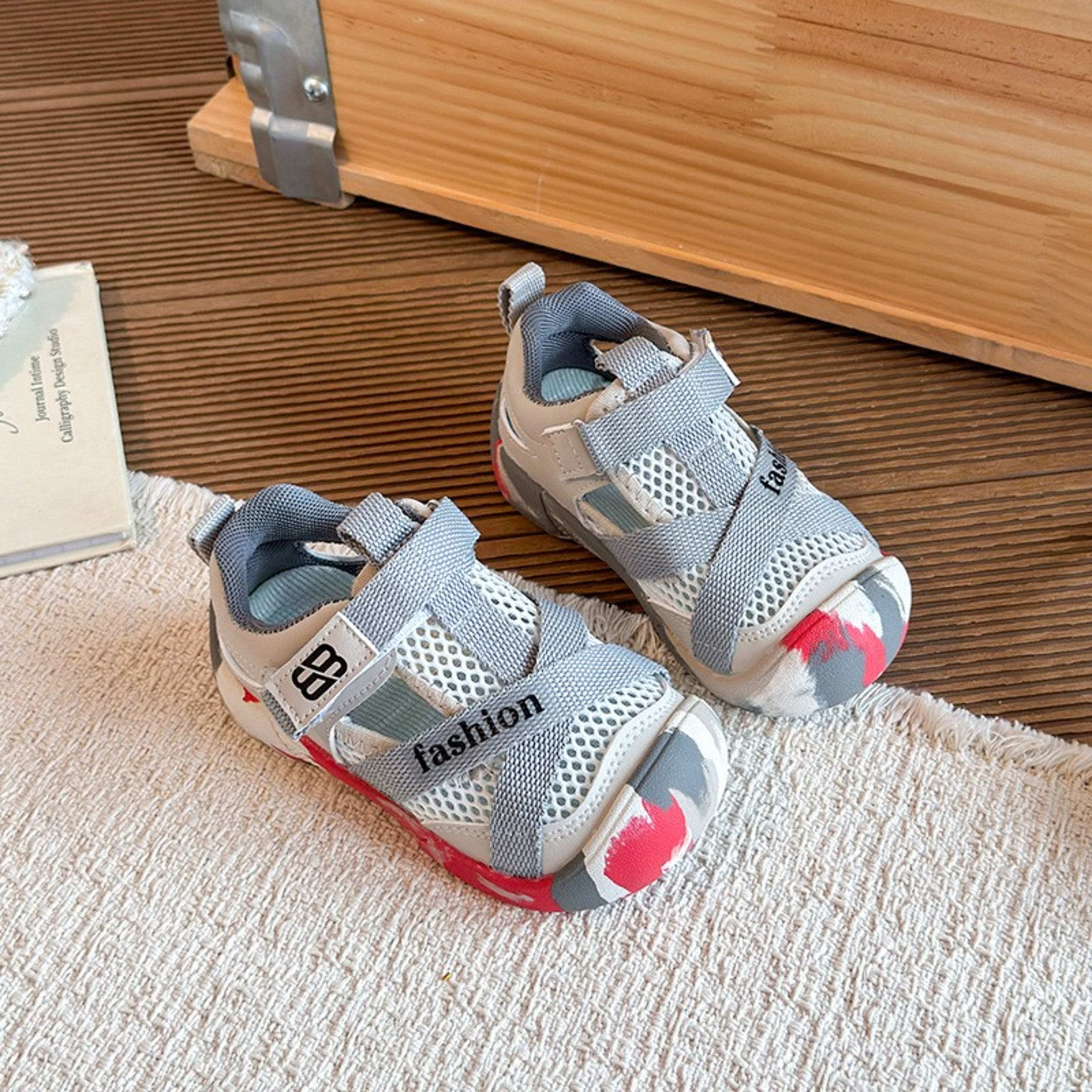 2026 Summer Kids Water Shoes, Boys & Girls Closed-Toe Sandals, Outdoor Beach Mesh Sneakers For Toddlers 6