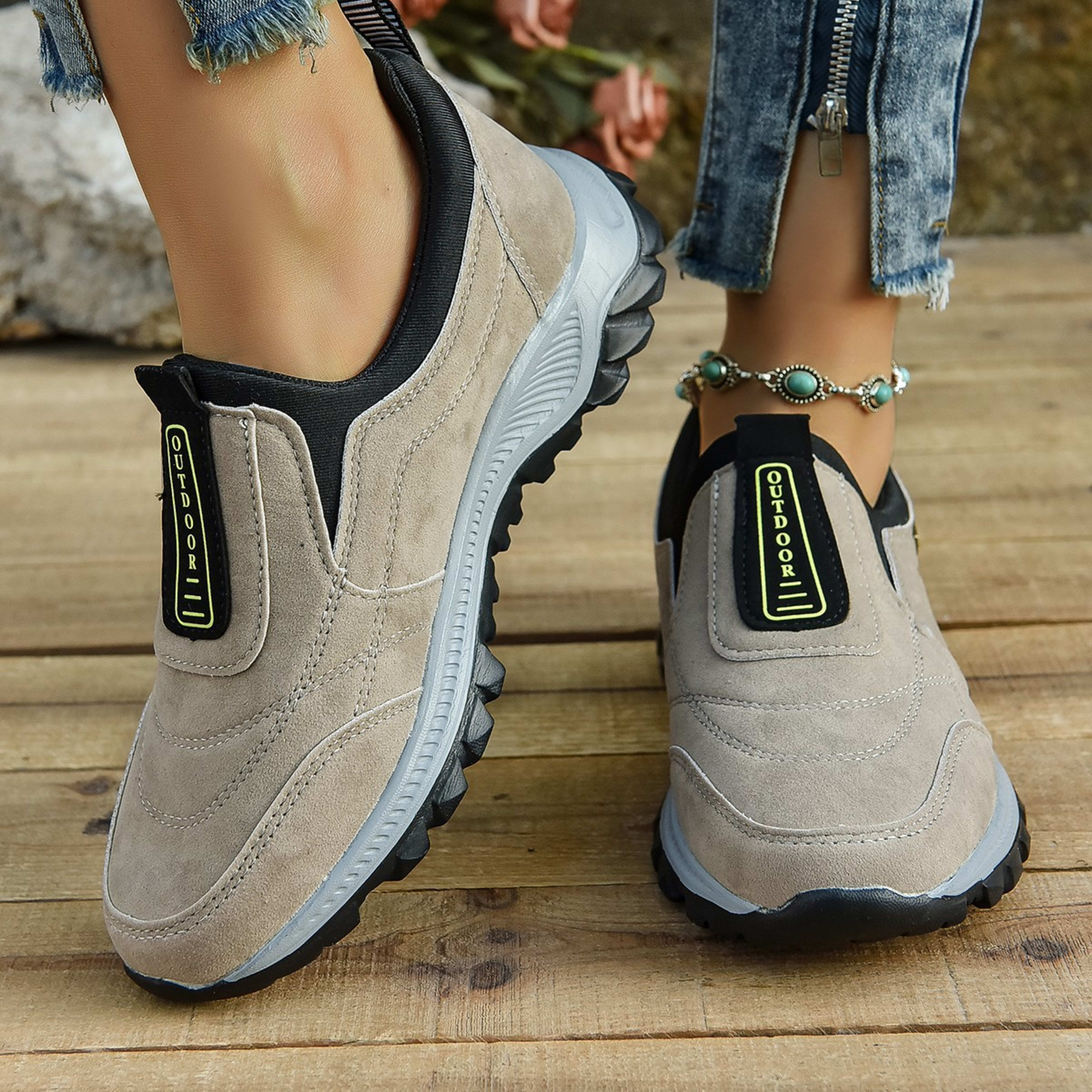 Outdoor Slip-on Sports Shoes Comfortable Walking Running Sneakers Women 2