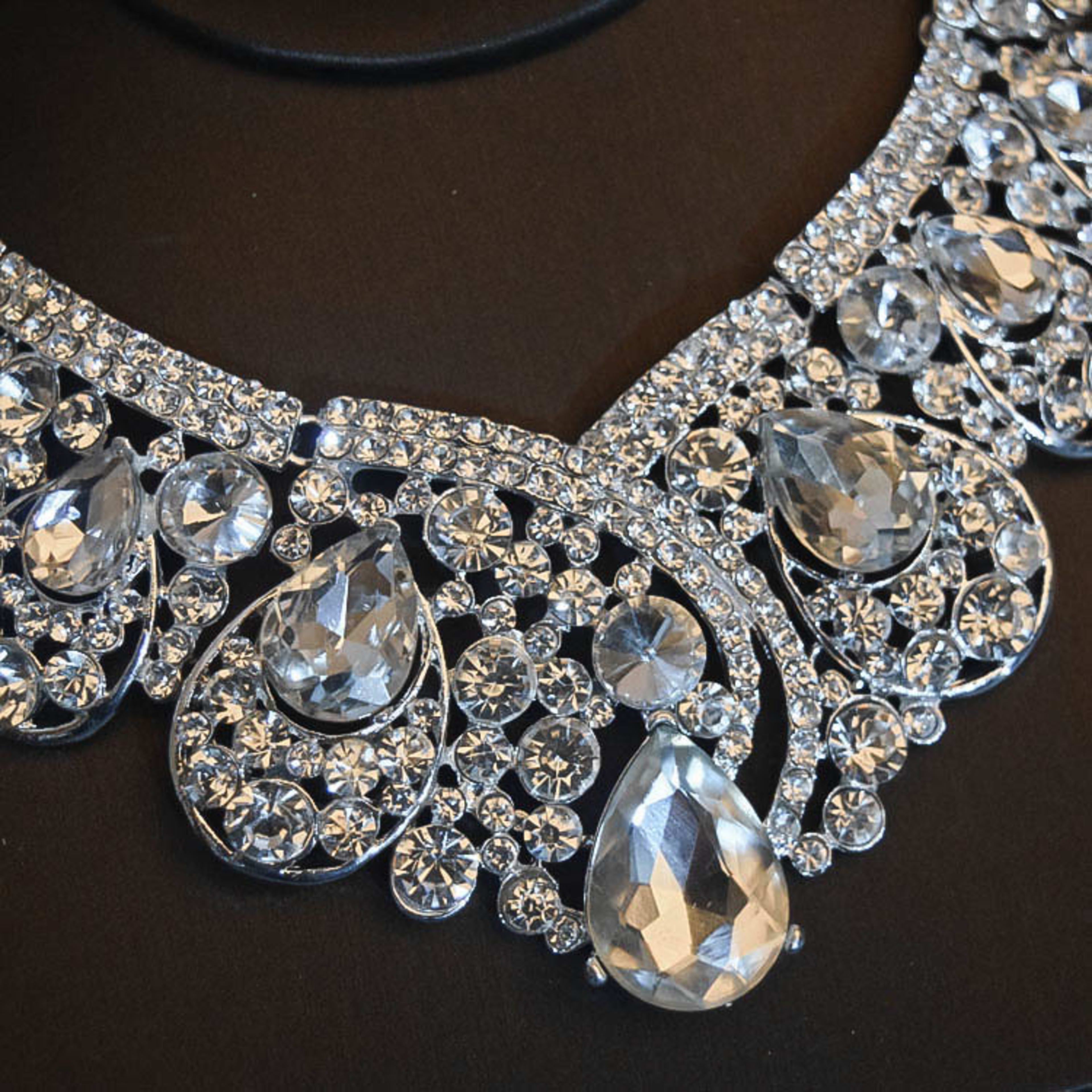 Bridal Headdress Flowers Wedding Hair Accessories Accessories Crown Necklace Earrings Three-piece Set Wedding Accessorie 2