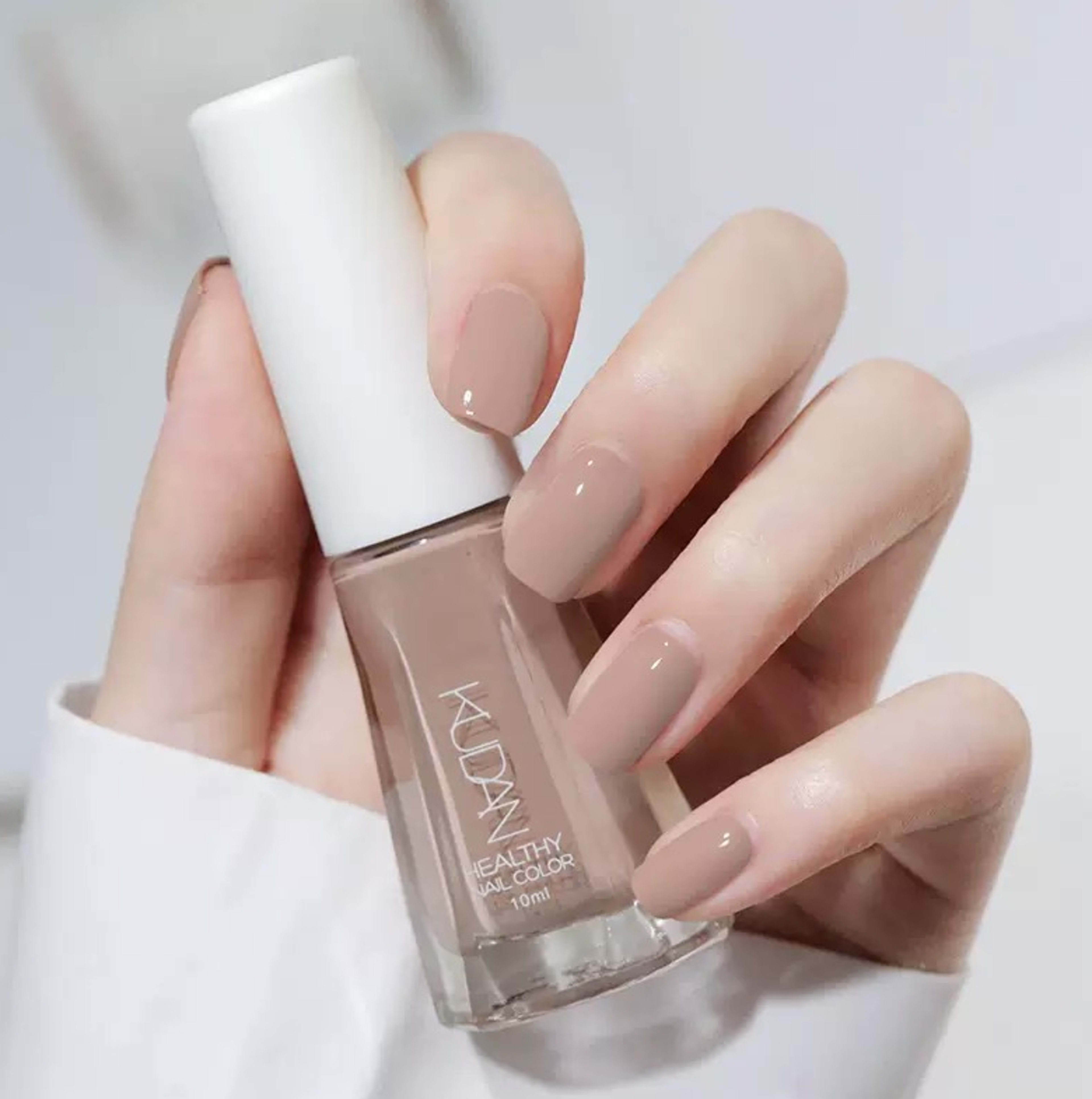 Alcohol-free, Light-scented Peelable Nail Polish No Baking Neede10ML. Flattering And Long-lasting, Not Easy To Chip. Su