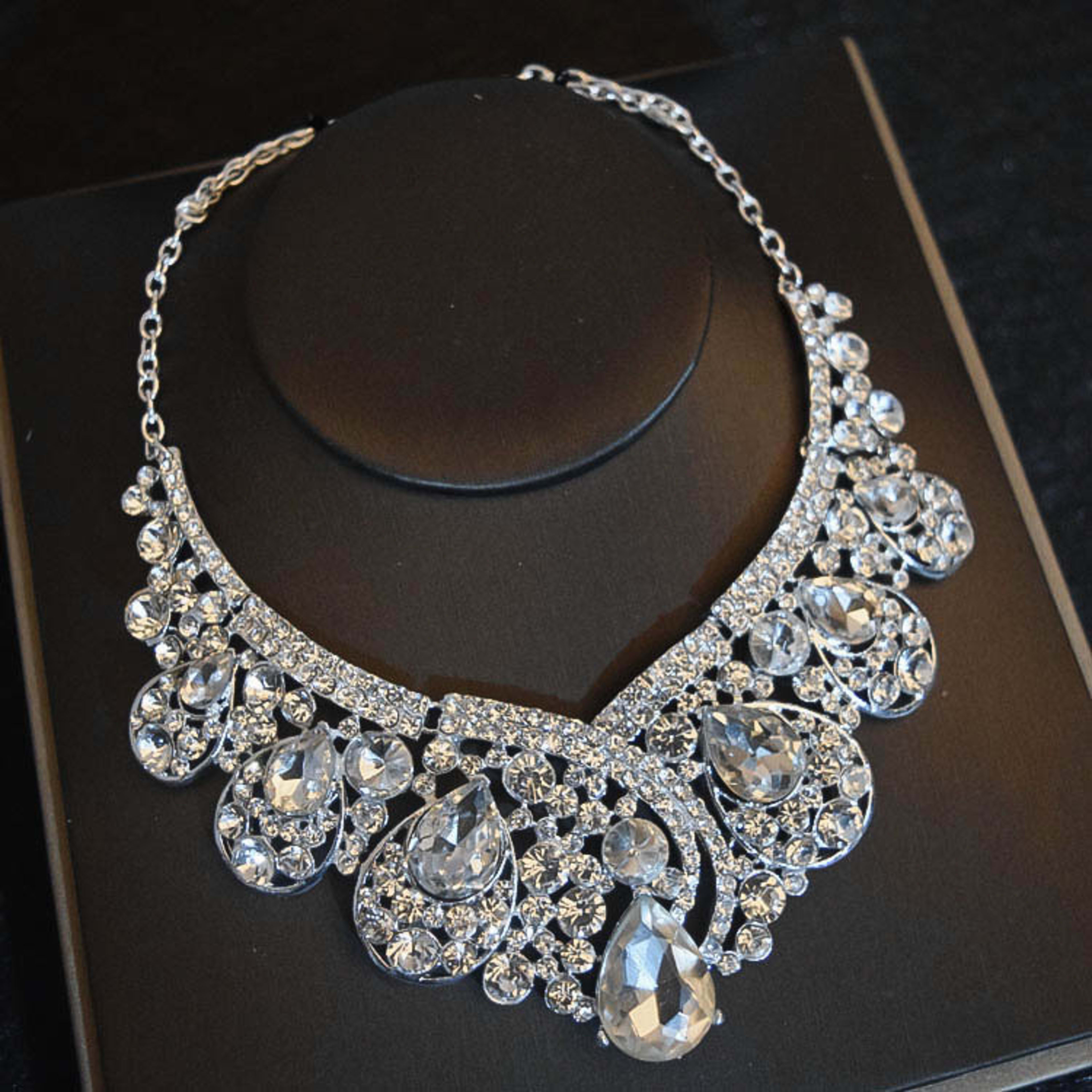 Bridal Headdress Flowers Wedding Hair Accessories Accessories Crown Necklace Earrings Three-piece Set Wedding Accessorie 3