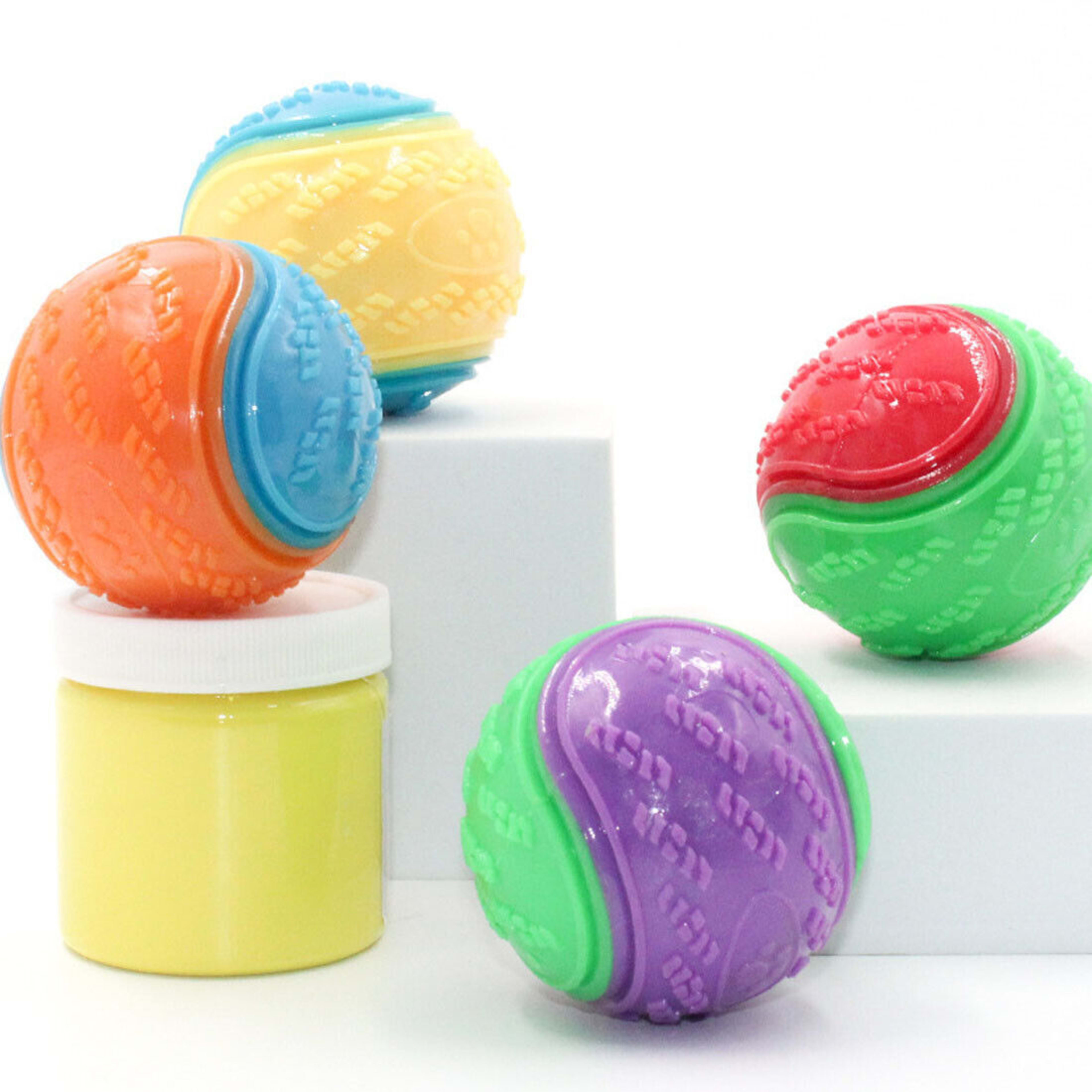 NEW Scooby-Doo Durable Squeaky Set Of 8 Dog Balls For Teeth Cleaning Interactive UK 3