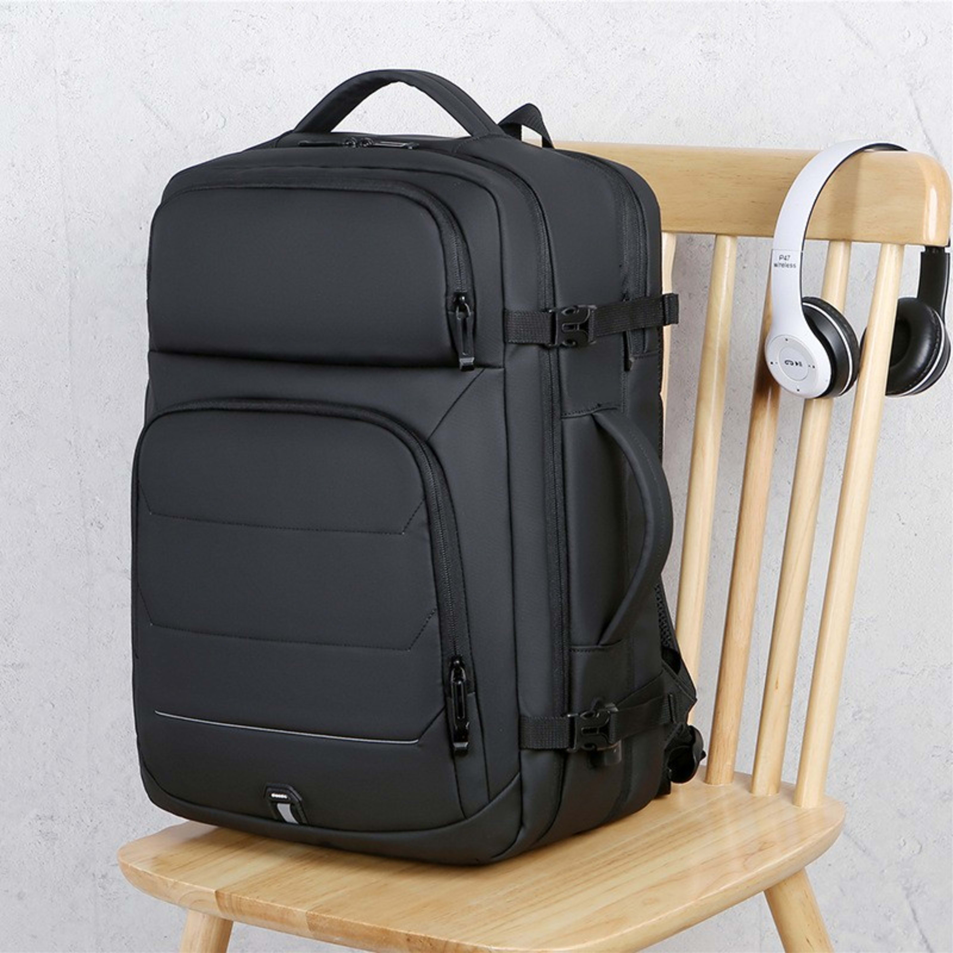 Men 18 Inch Expandable Backpack USB Port Laptop Rucksack Waterproof School Bag 14
