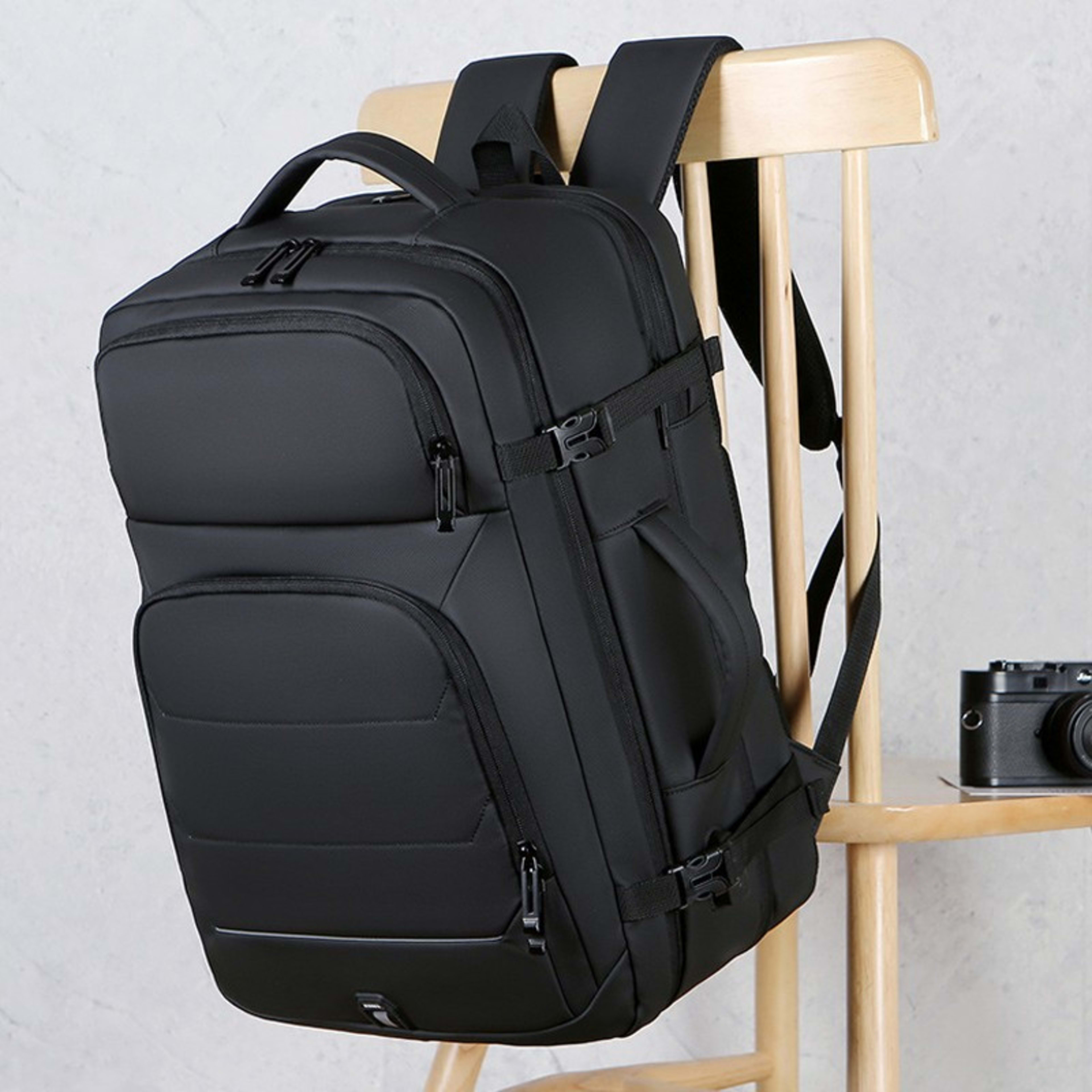 Men 18 Inch Expandable Backpack USB Port Laptop Rucksack Waterproof School Bag 7