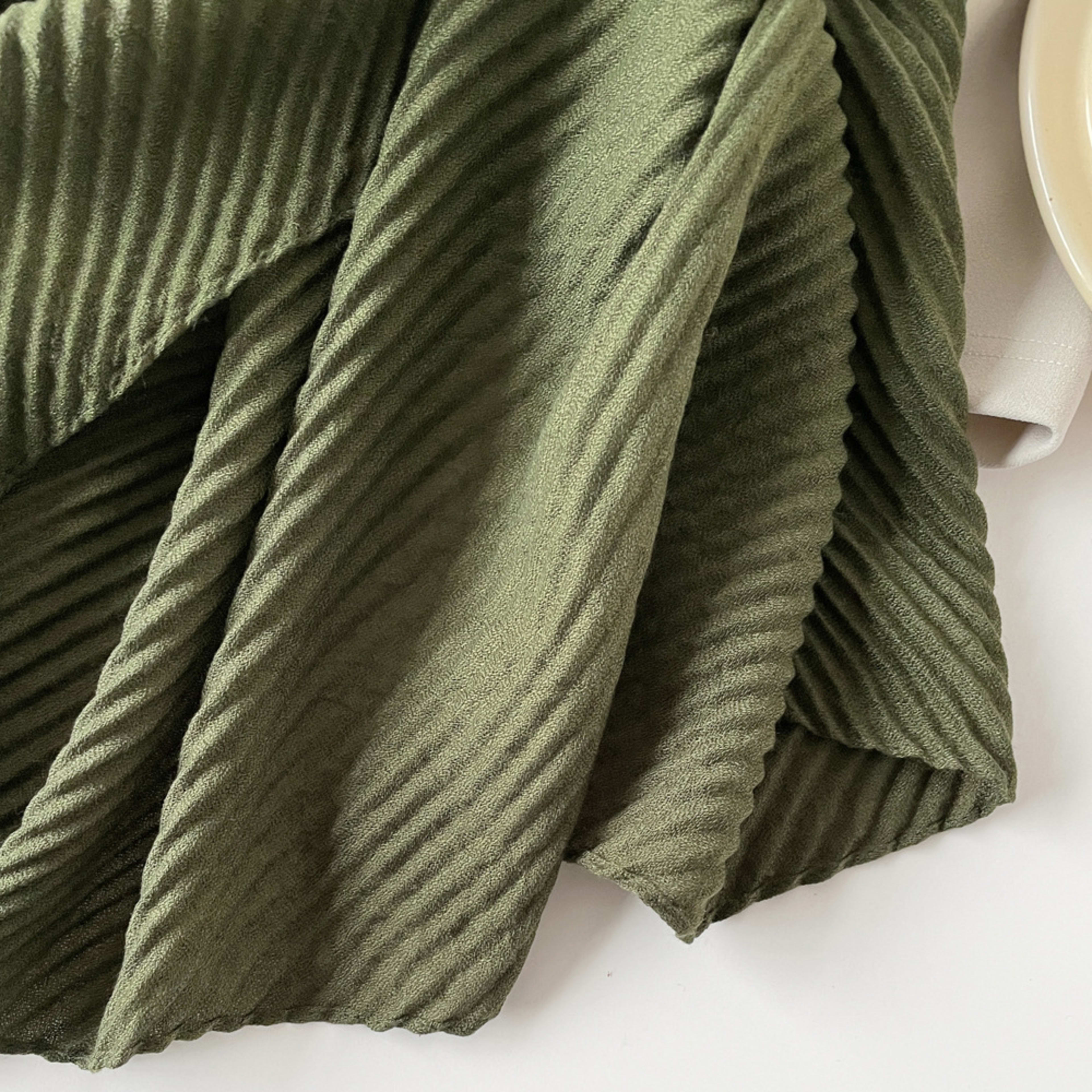 Womens Cotton-Linen Blend Scarf With Minimalist Print 1