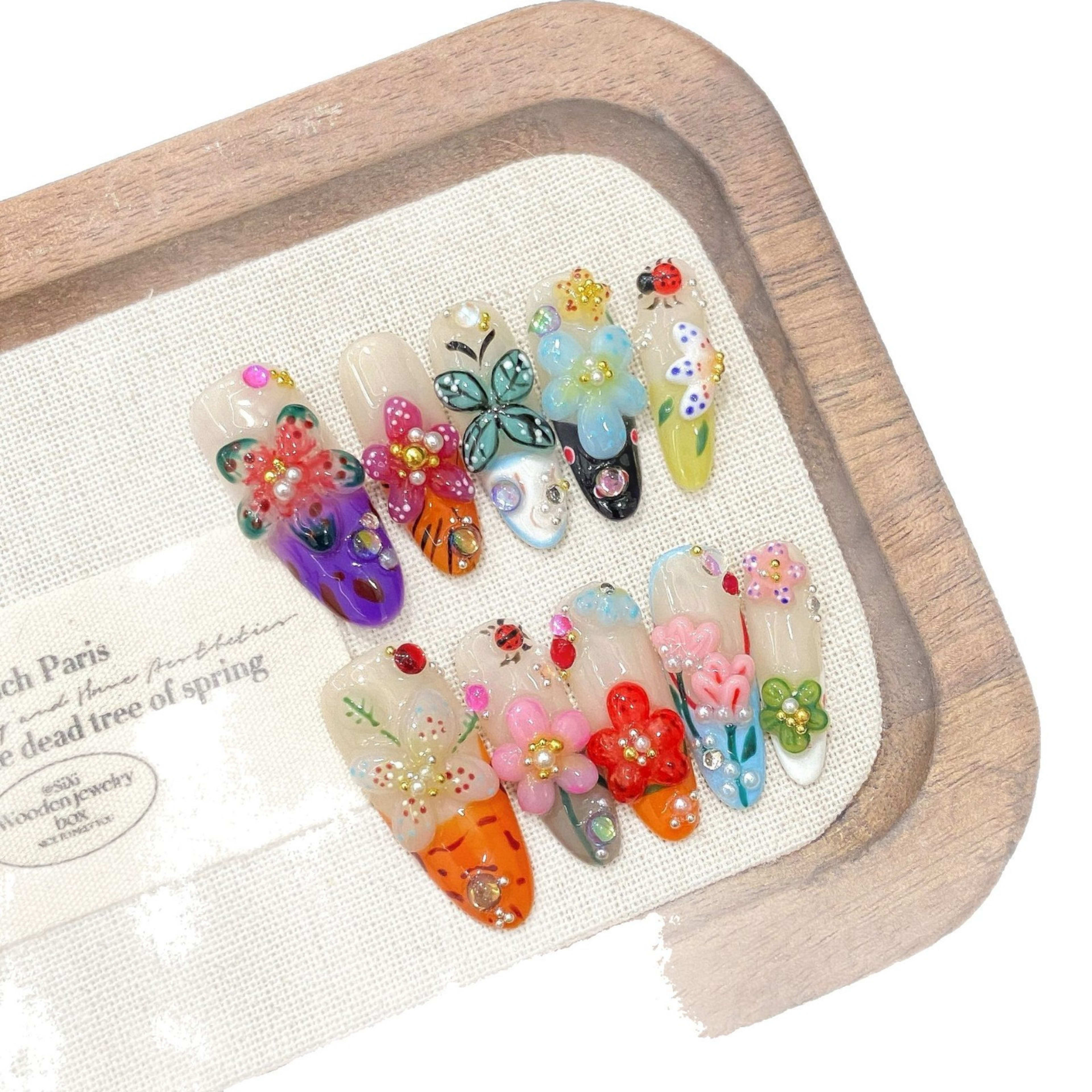 Island Elf Trendy Wearable Nails Featuring French-style 3D Floral And Insect Carvings 3