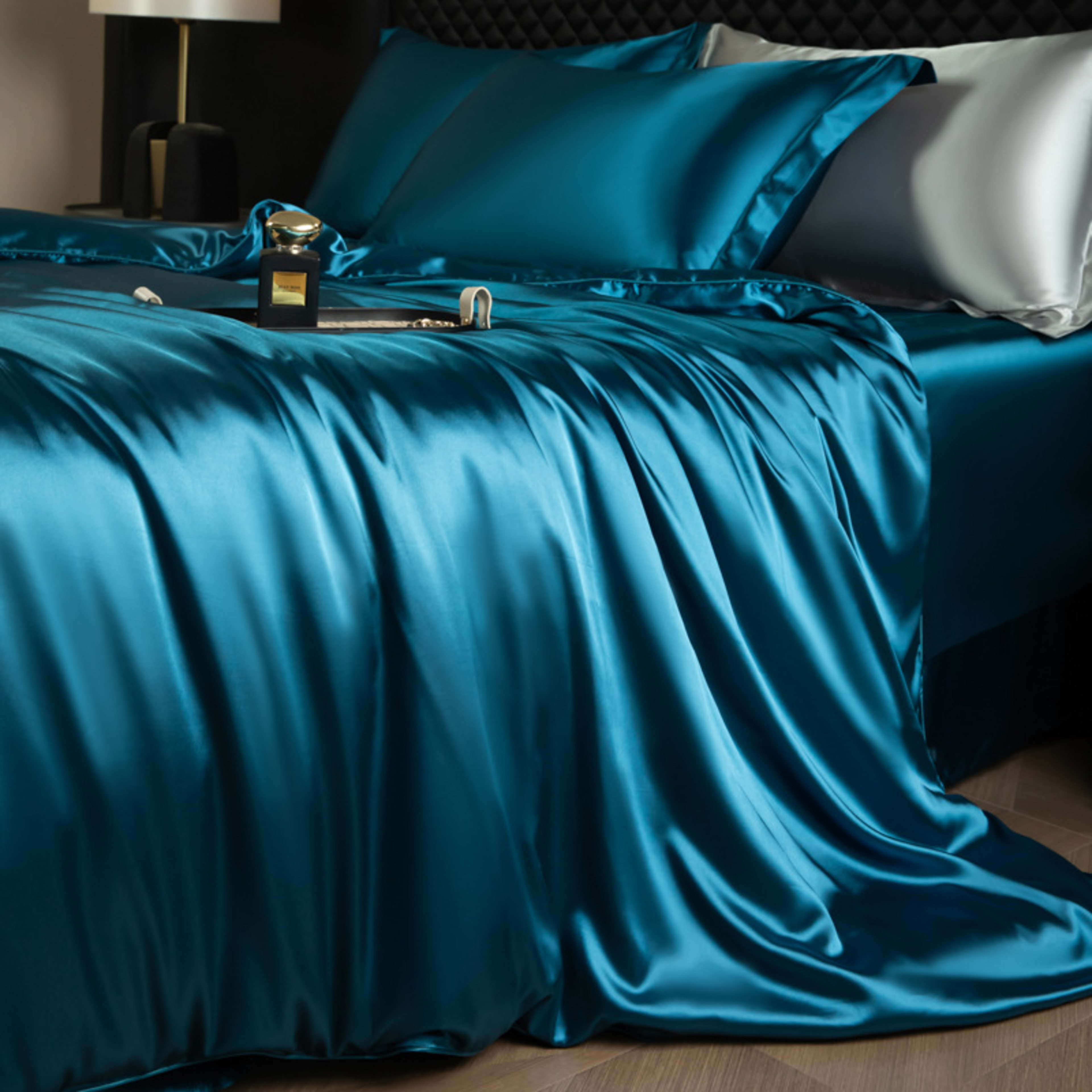 Luxury Real Double Sided Silk Naked-Sleep Duvet Cover Set 5