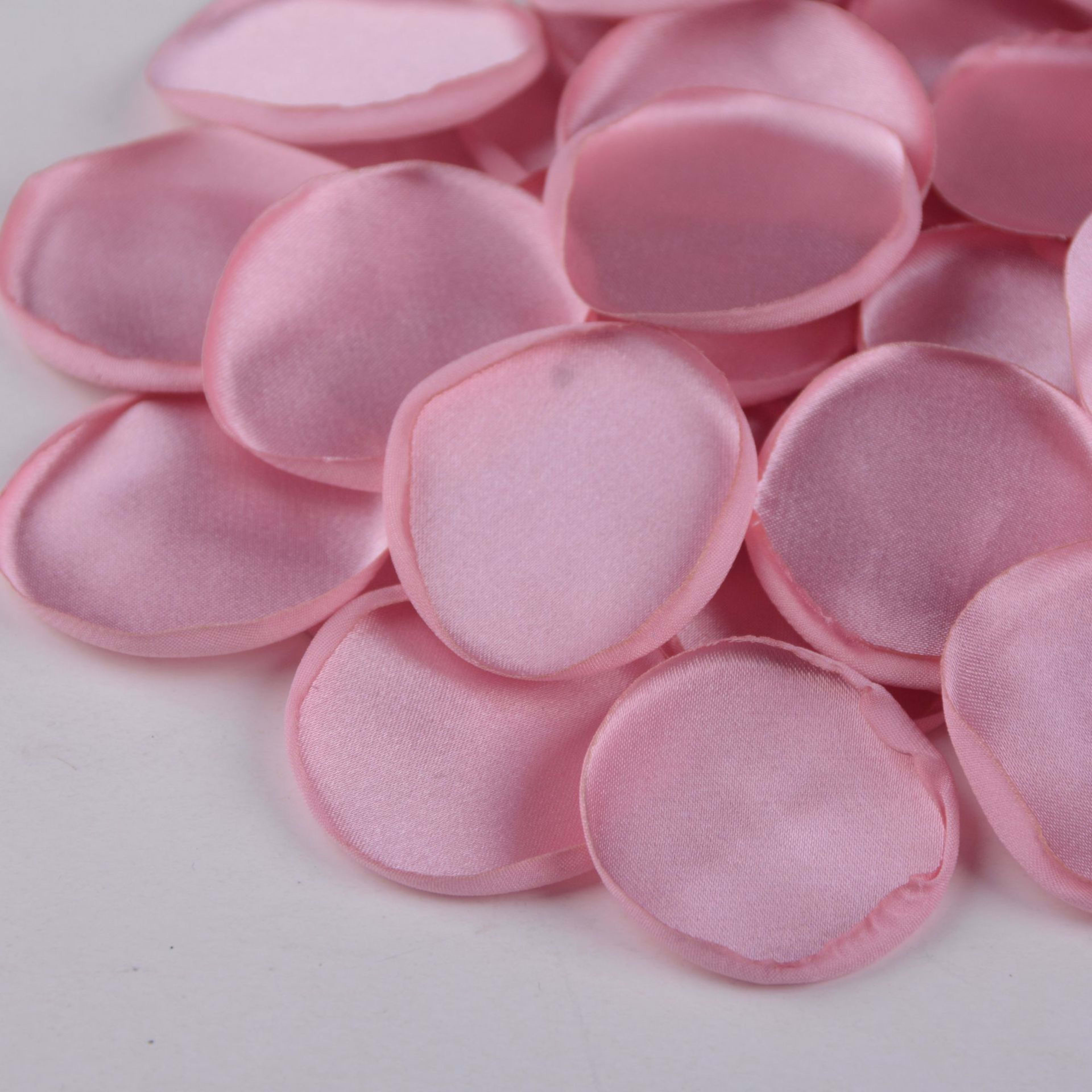 4cm Silk Rose Burnt Edge Petals Wedding Glowing Cream Powder Laminate 11