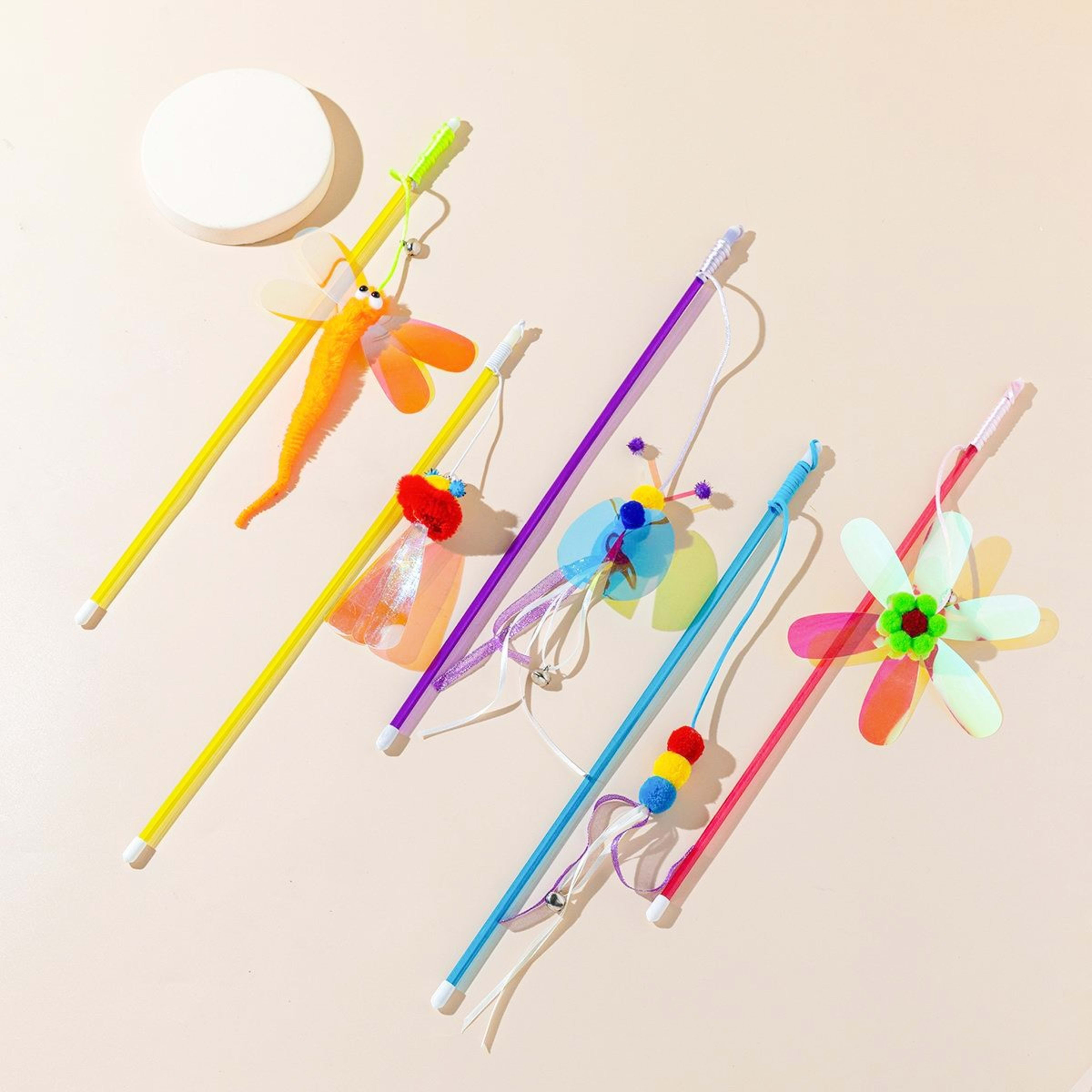 Cat Teaser Wand Toy With Shiny, Reflective Plastic Pieces 5