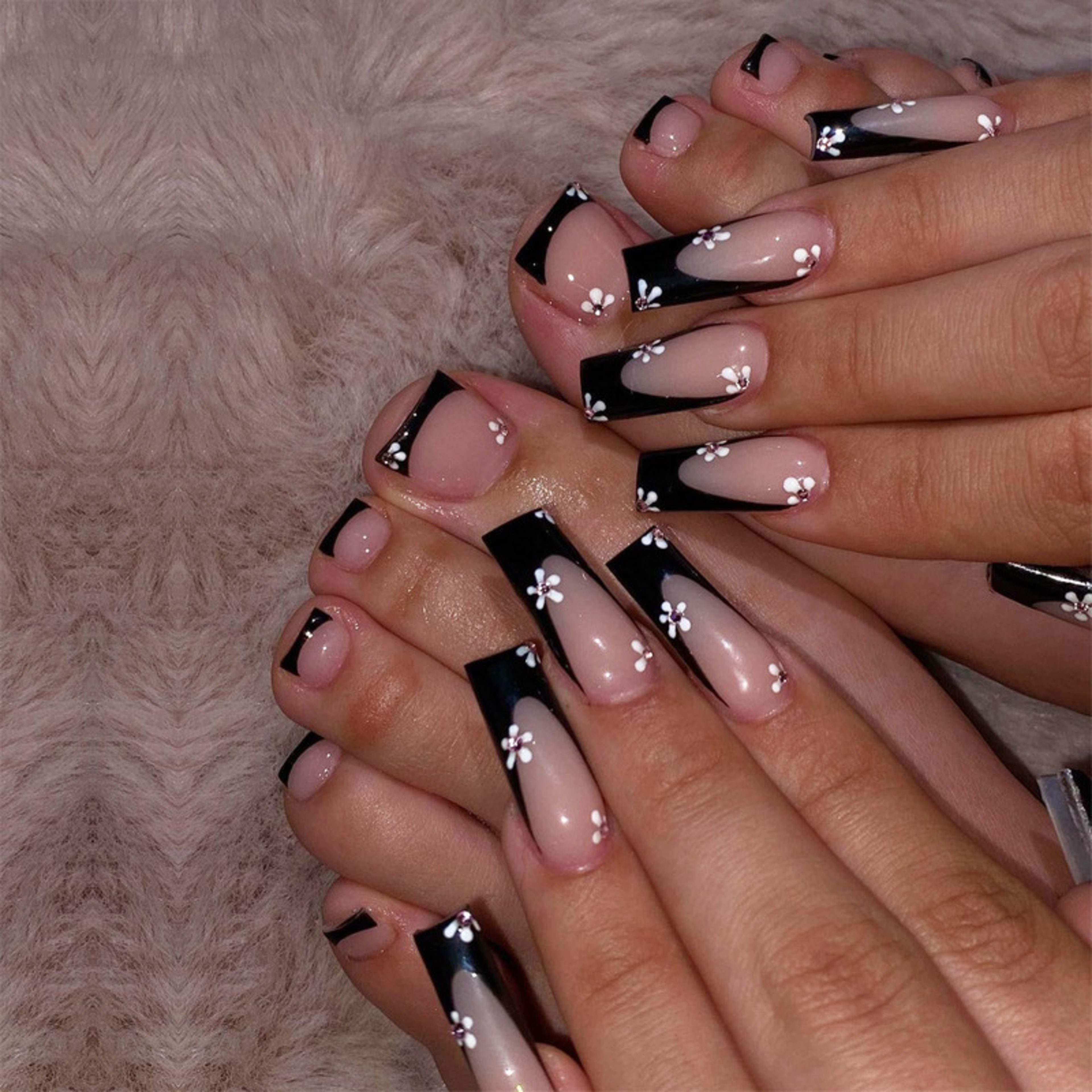 Instagram-style Ombre Nail Wraps For A Chic Polished Look 9