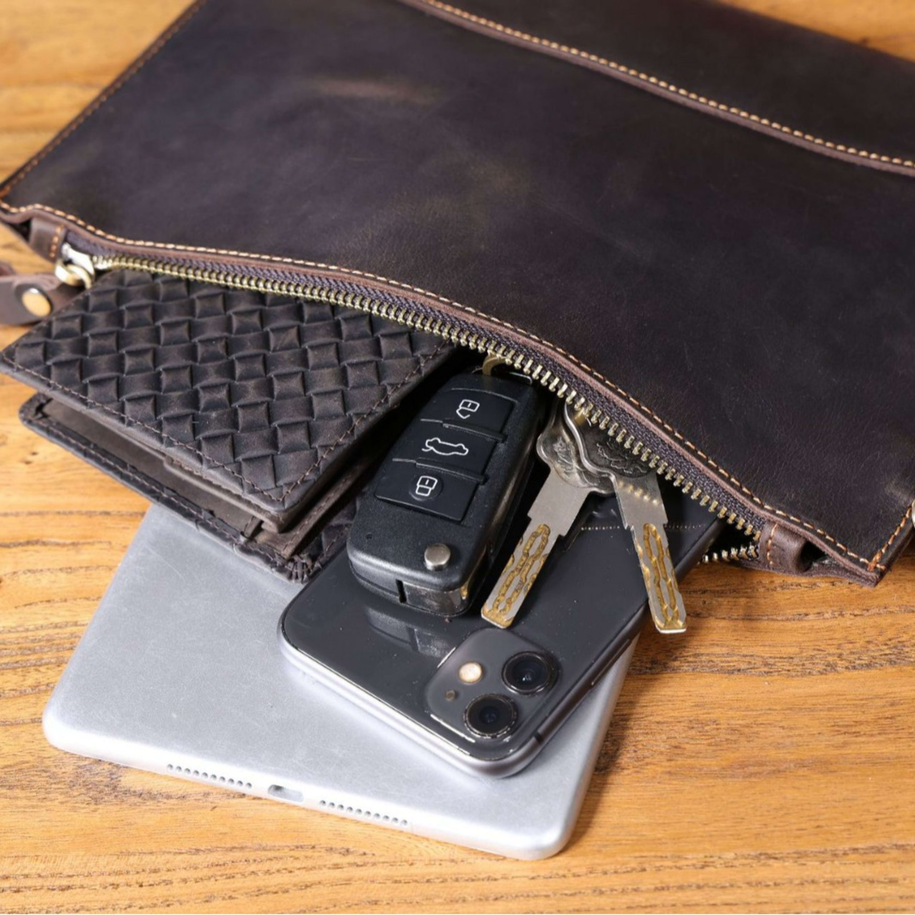 Simple Crazy Horse Leather Clutch For Men 1