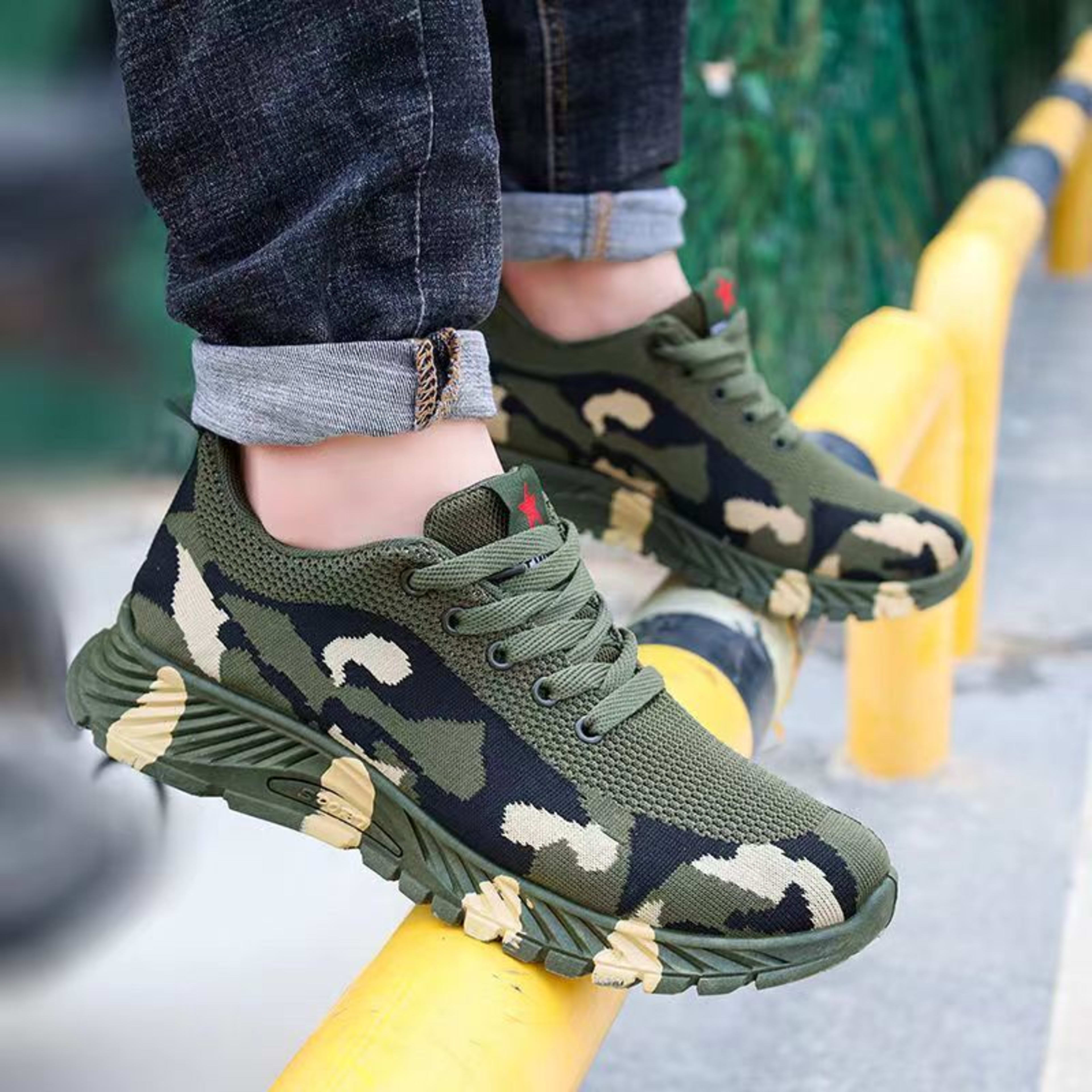Outdoor Mountaineering Training Students Military Construction Site Labor Protection Shoes 1