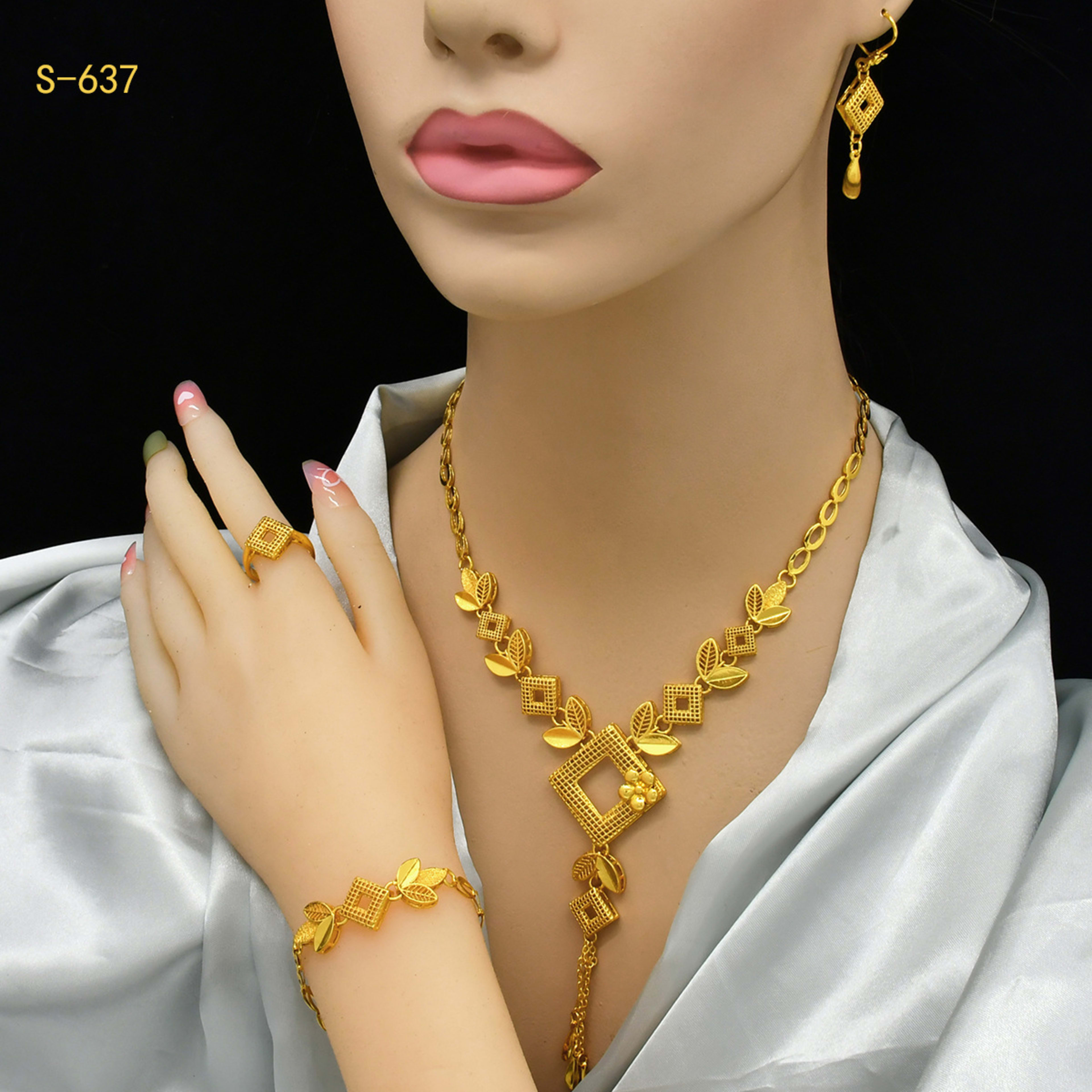24K Gold Plated Arabic Women's Bridal Jewelry Suit 4