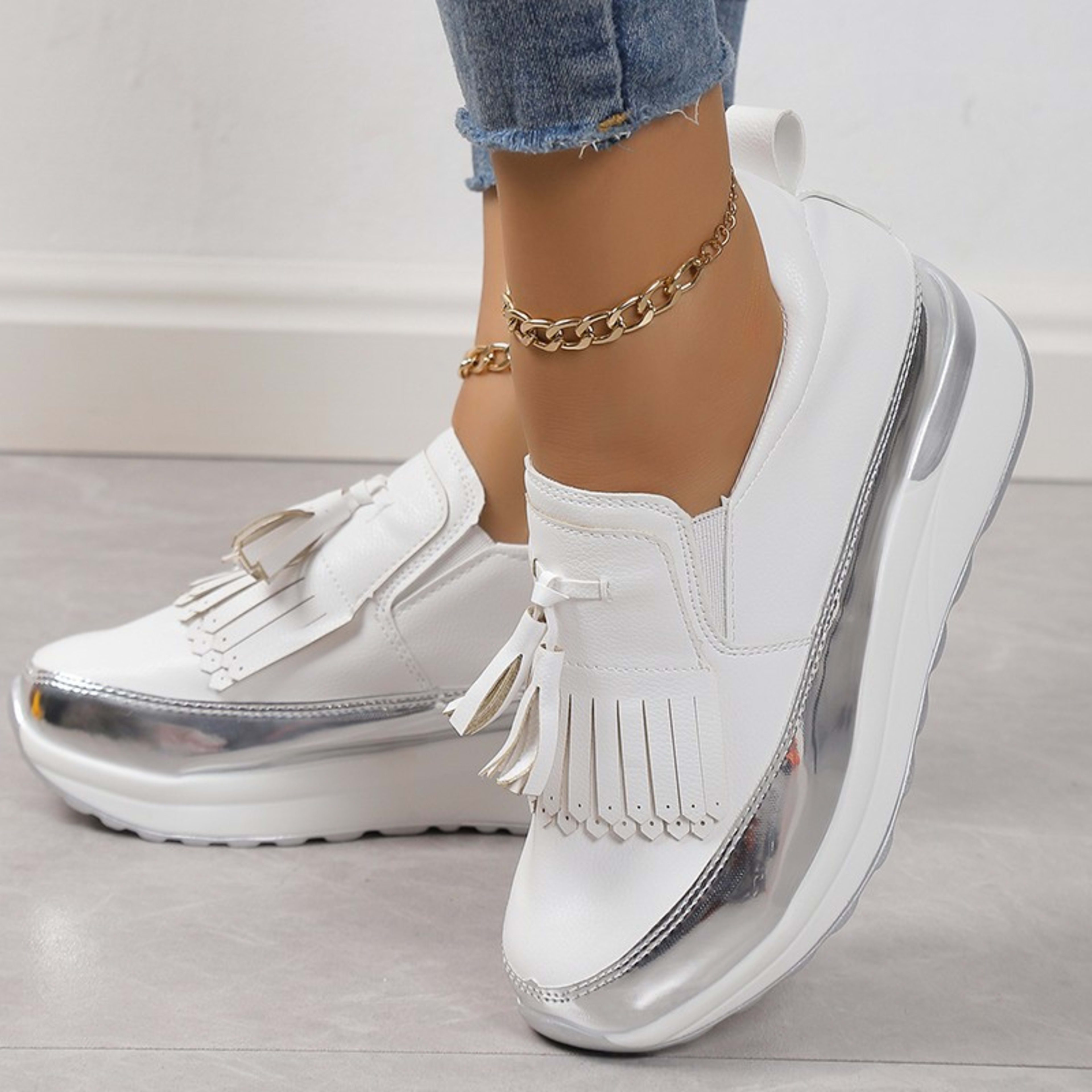 Women's Fashion Tassel Muffin Platform Casual Shoes 2