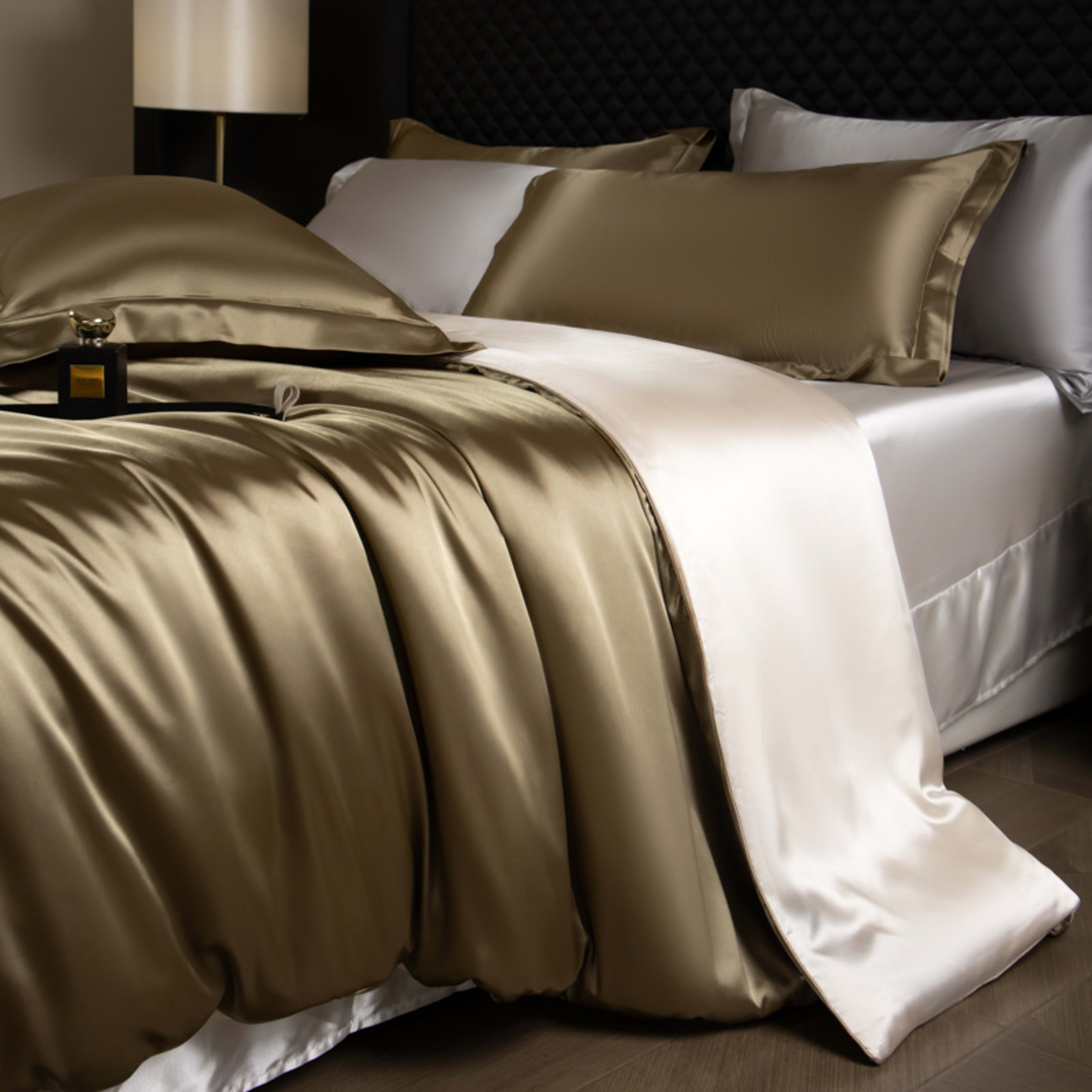 Luxury Real Double Sided Silk Naked-Sleep Duvet Cover Set 25