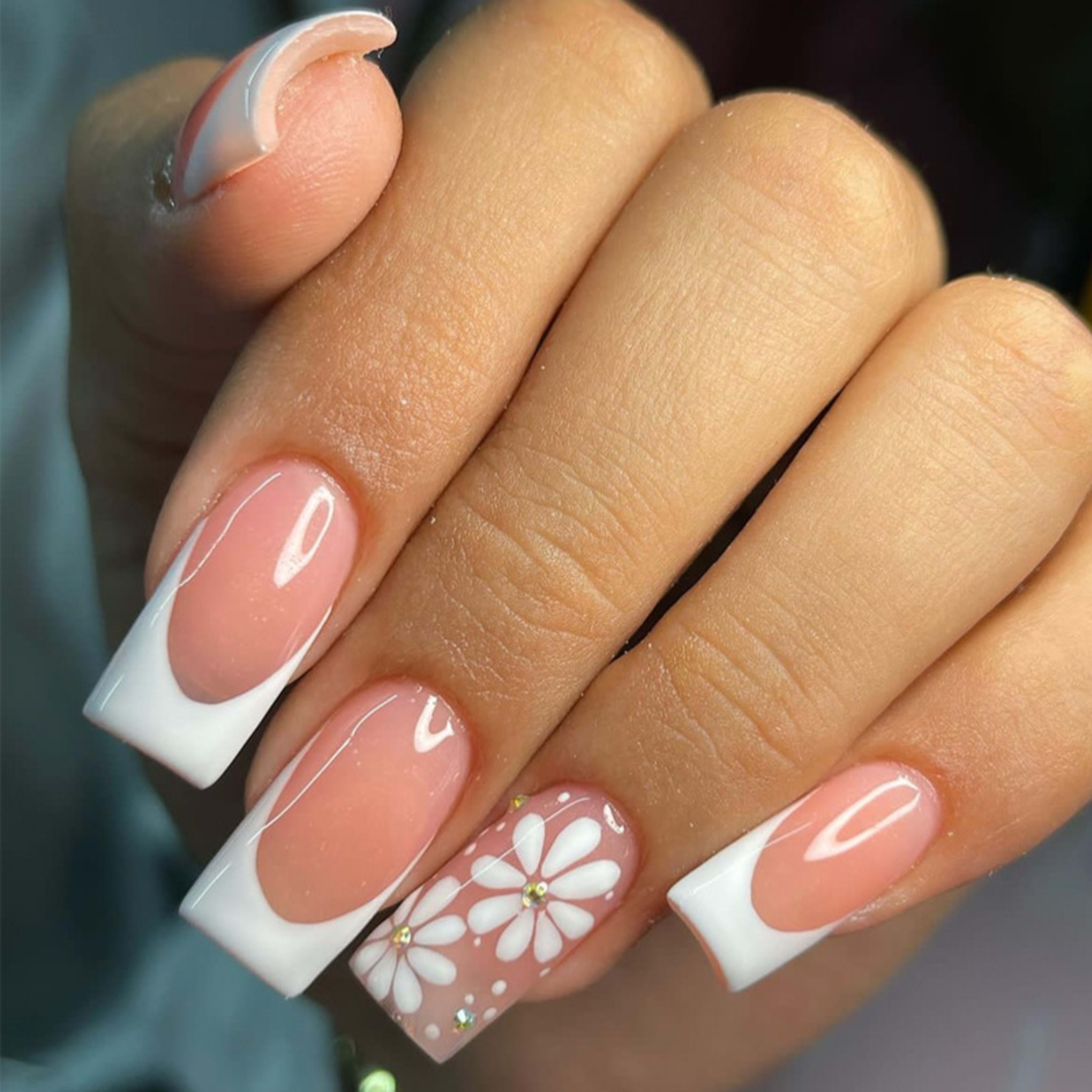 Instagram-style Ombre Nail Wraps For A Chic Polished Look