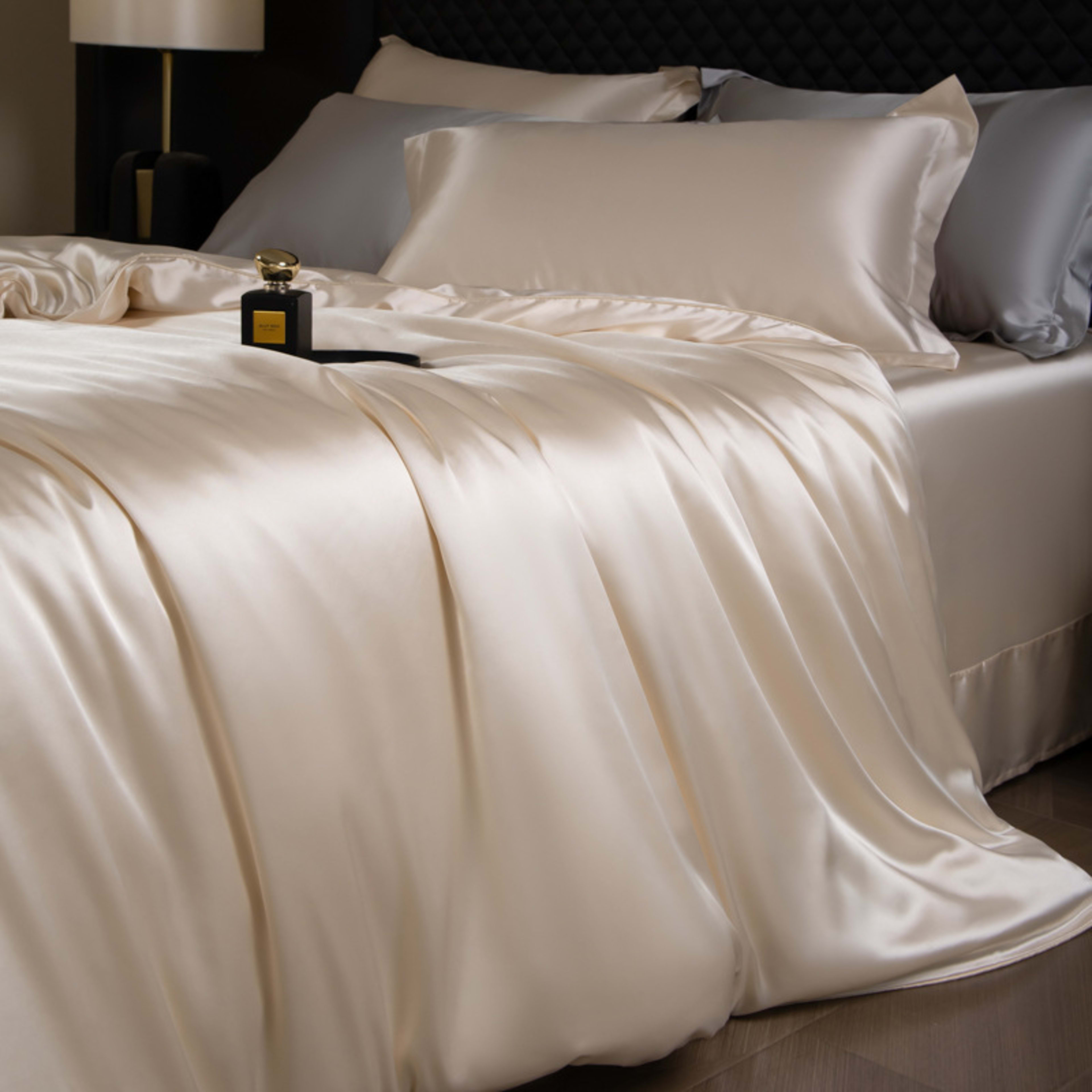Luxury Real Double Sided Silk Naked-Sleep Duvet Cover Set 19