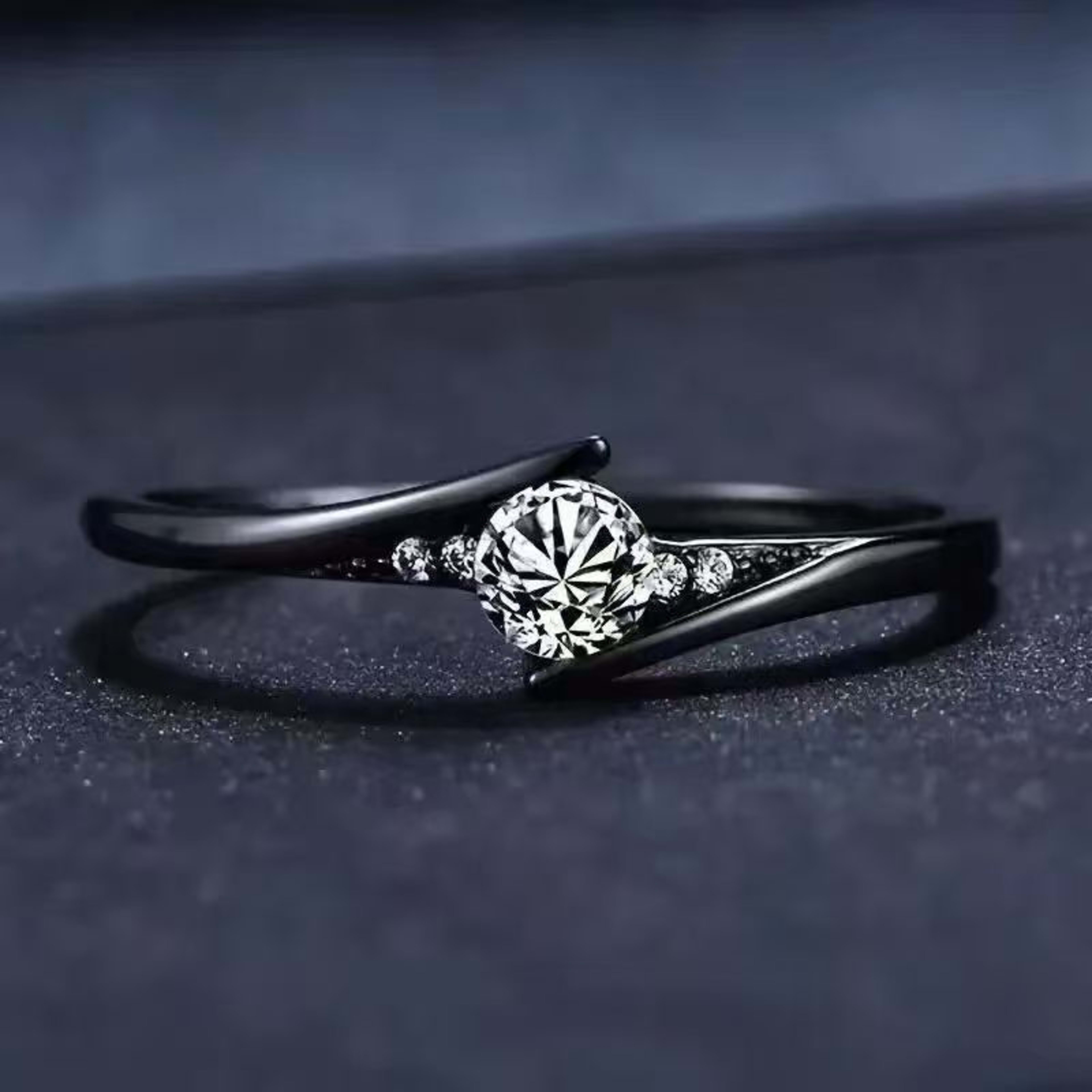 Female Minimalist Retro Creative Diamond Studded Ring 4