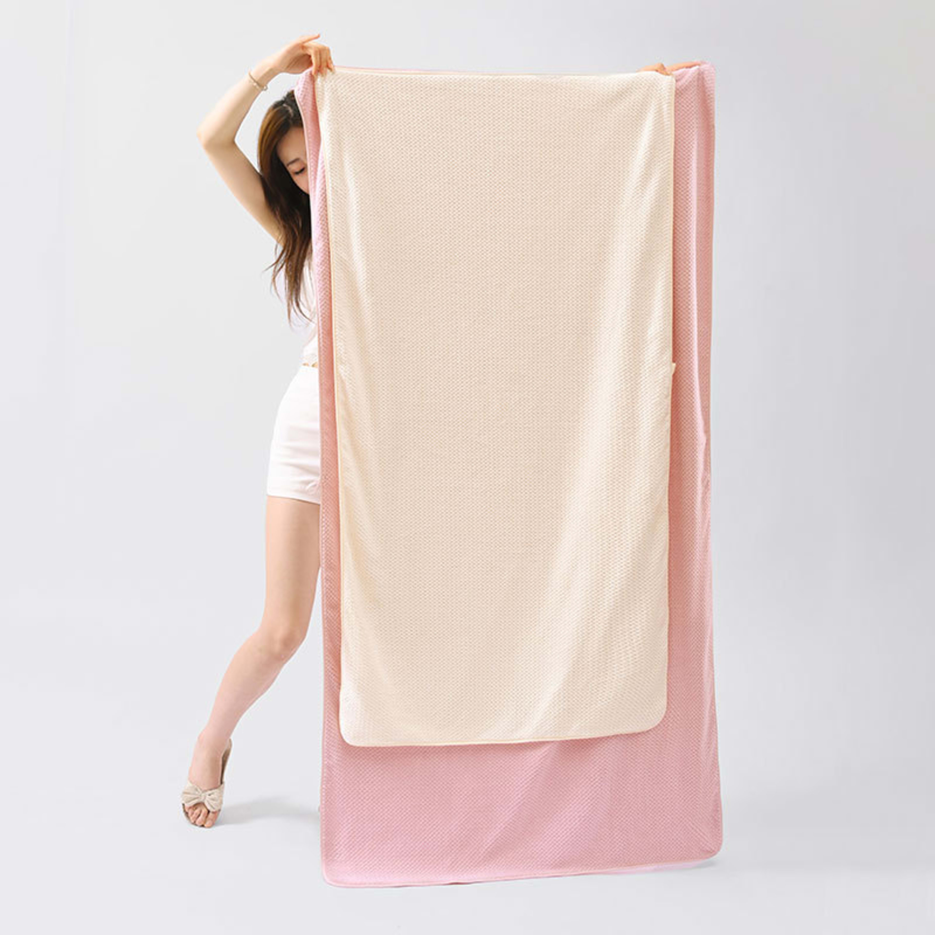 Coral Fleece Pineapple-check Soft Bath Towel 6