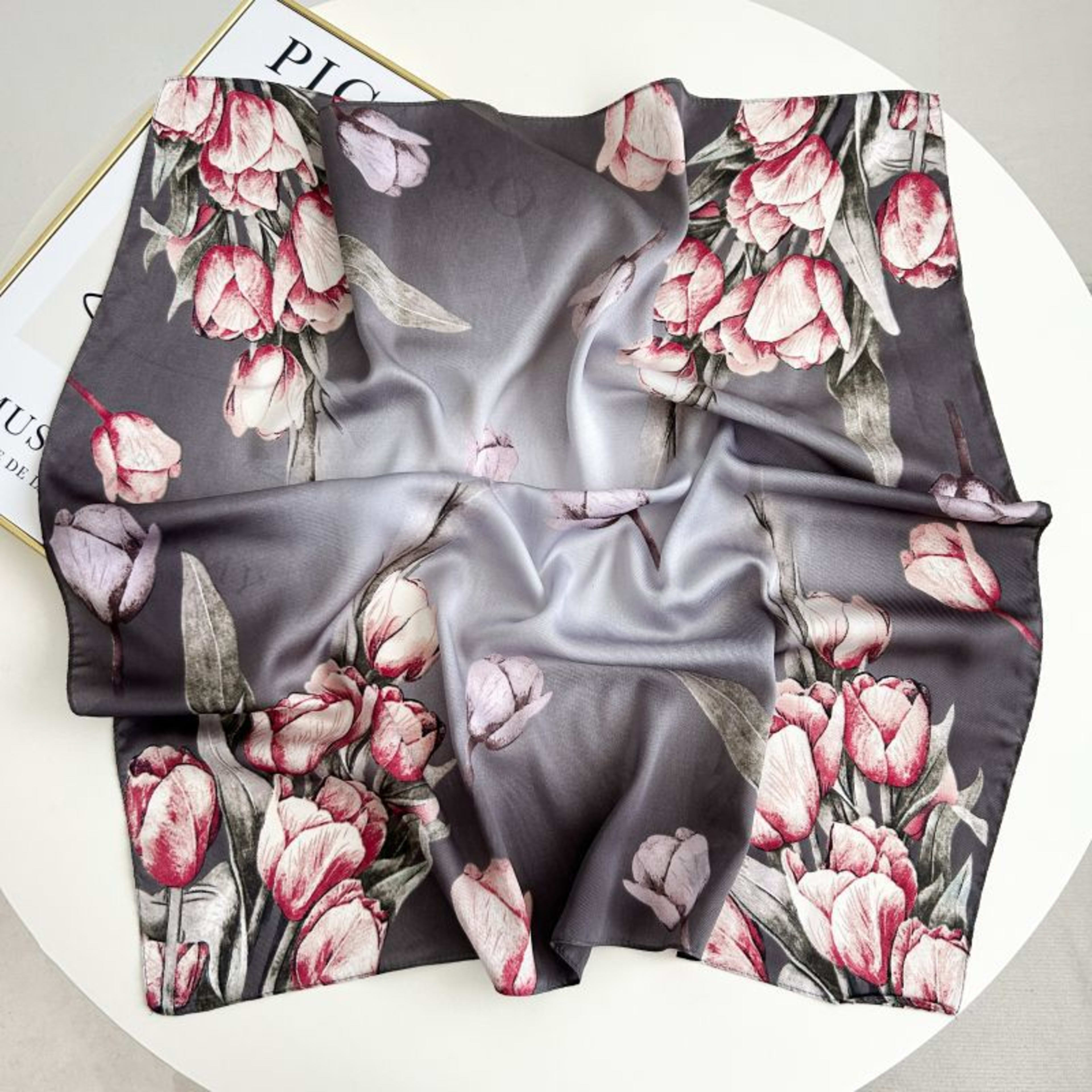 New High-end Twill Silk-look Square Scarf 62
