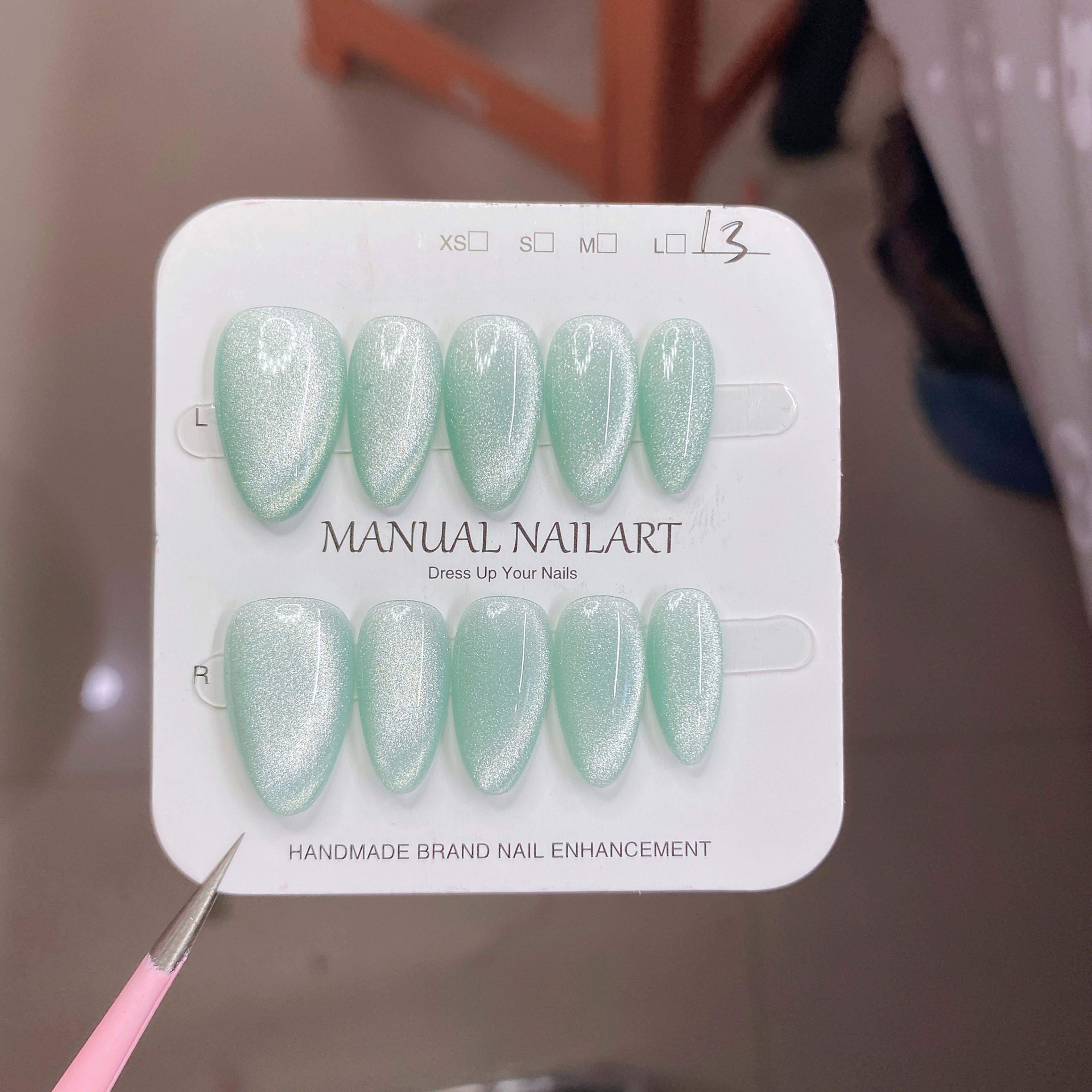 Hand-applied Gel Nail Art Tips For UVLED Curing 9