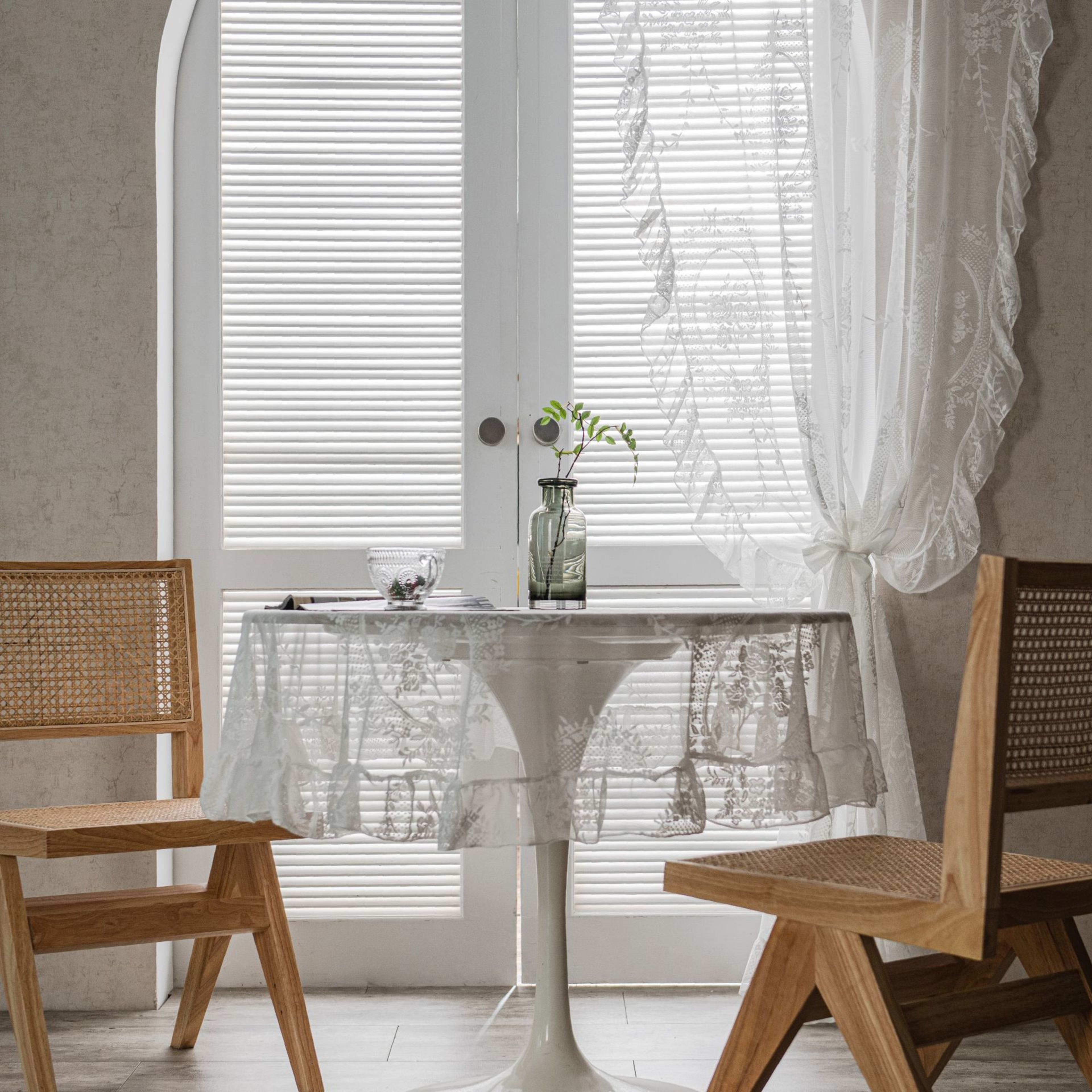 Lace-trimmed Balcony Bay Window With White Sand Partition And Wavy Pastoral Curtains 2