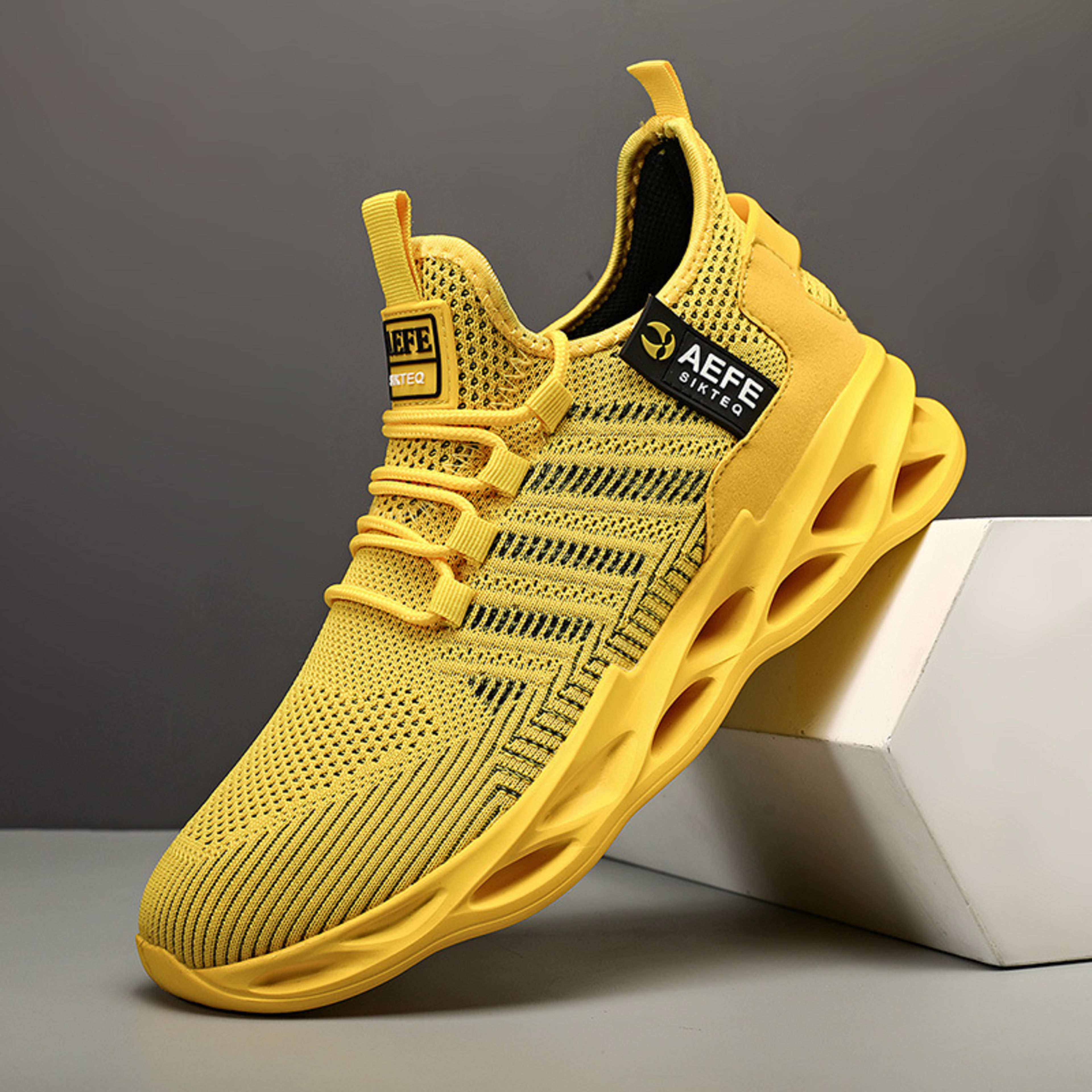 Mesh Breathable Casual Men's Korean Style Plus Size Light Running Shoes 11