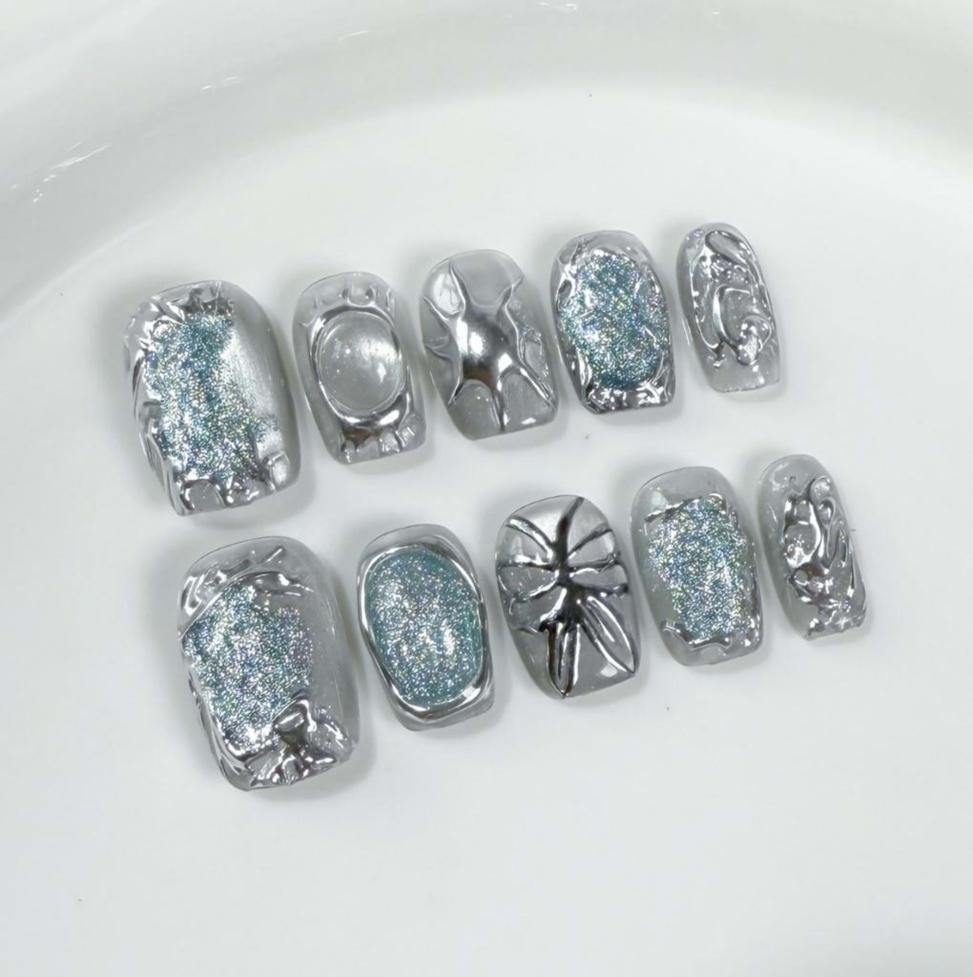 Hand-painted Butterfly Short Cat-eye Silver Wearable Nails 2