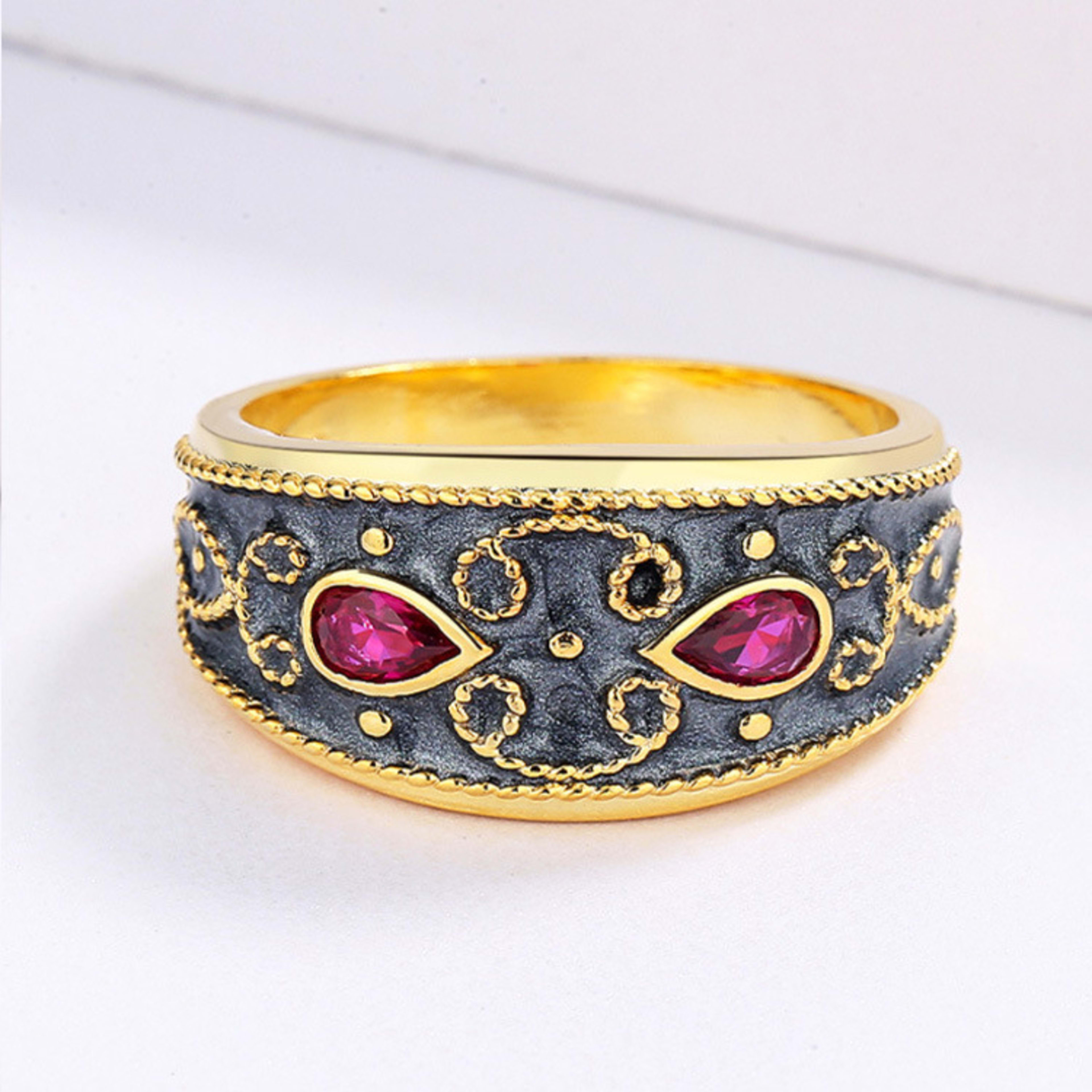Classic Retro Exquisite Enamel Jewelry Three-piece Set