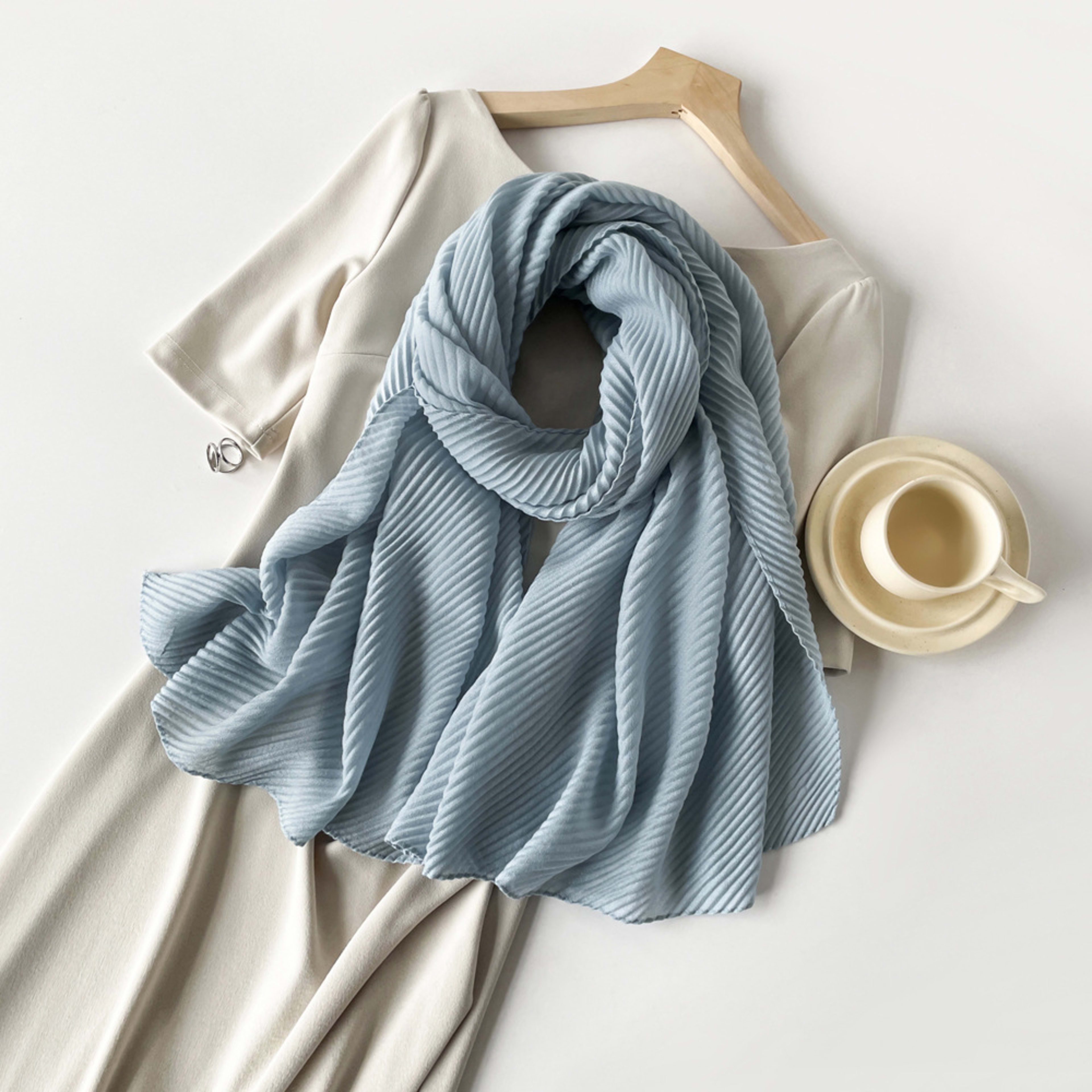 Womens Cotton-Linen Blend Scarf With Minimalist Print 3