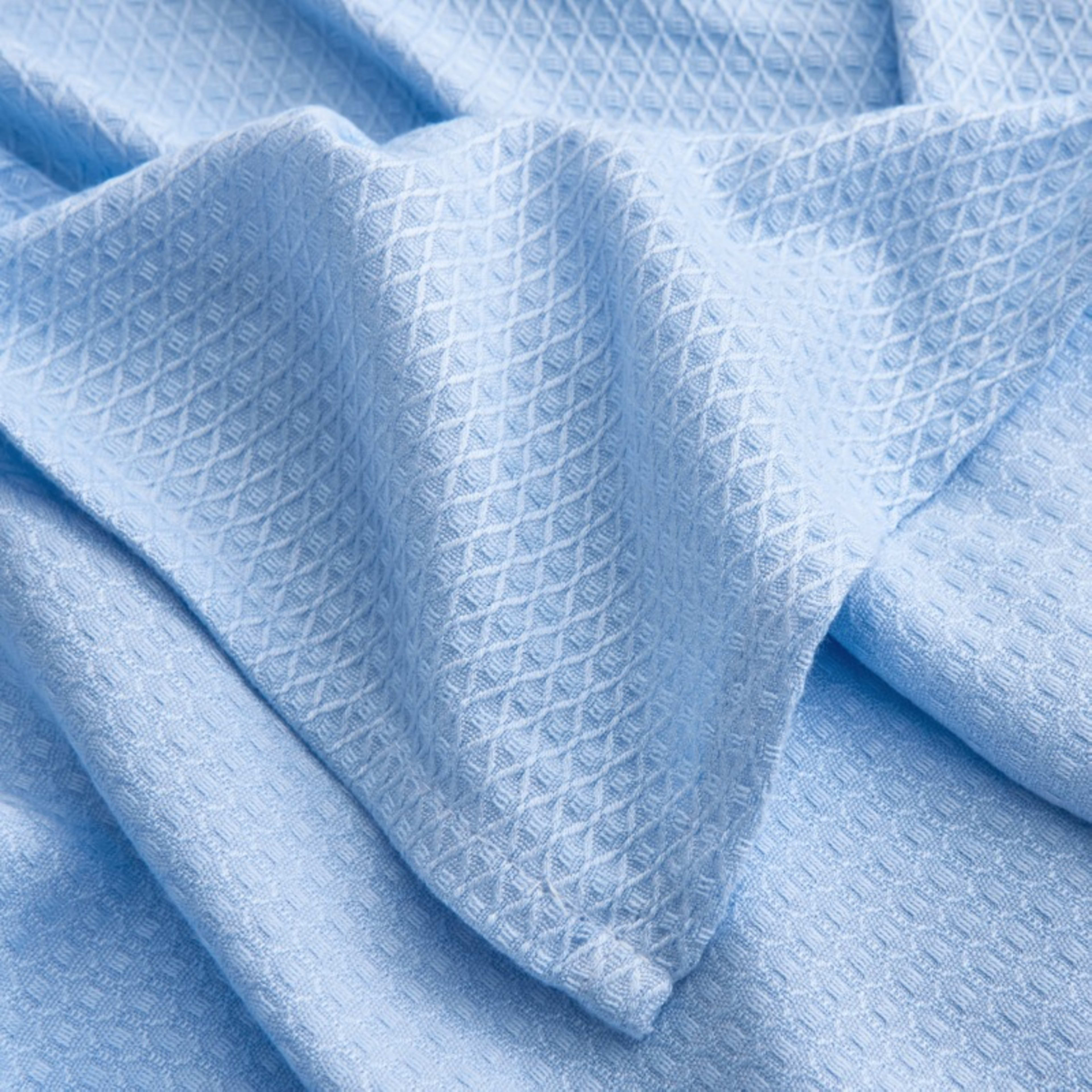 Summer Blanket Ice Silk Towel Quilt Sofa Throw Nap And Air-conditioning Blanket 2