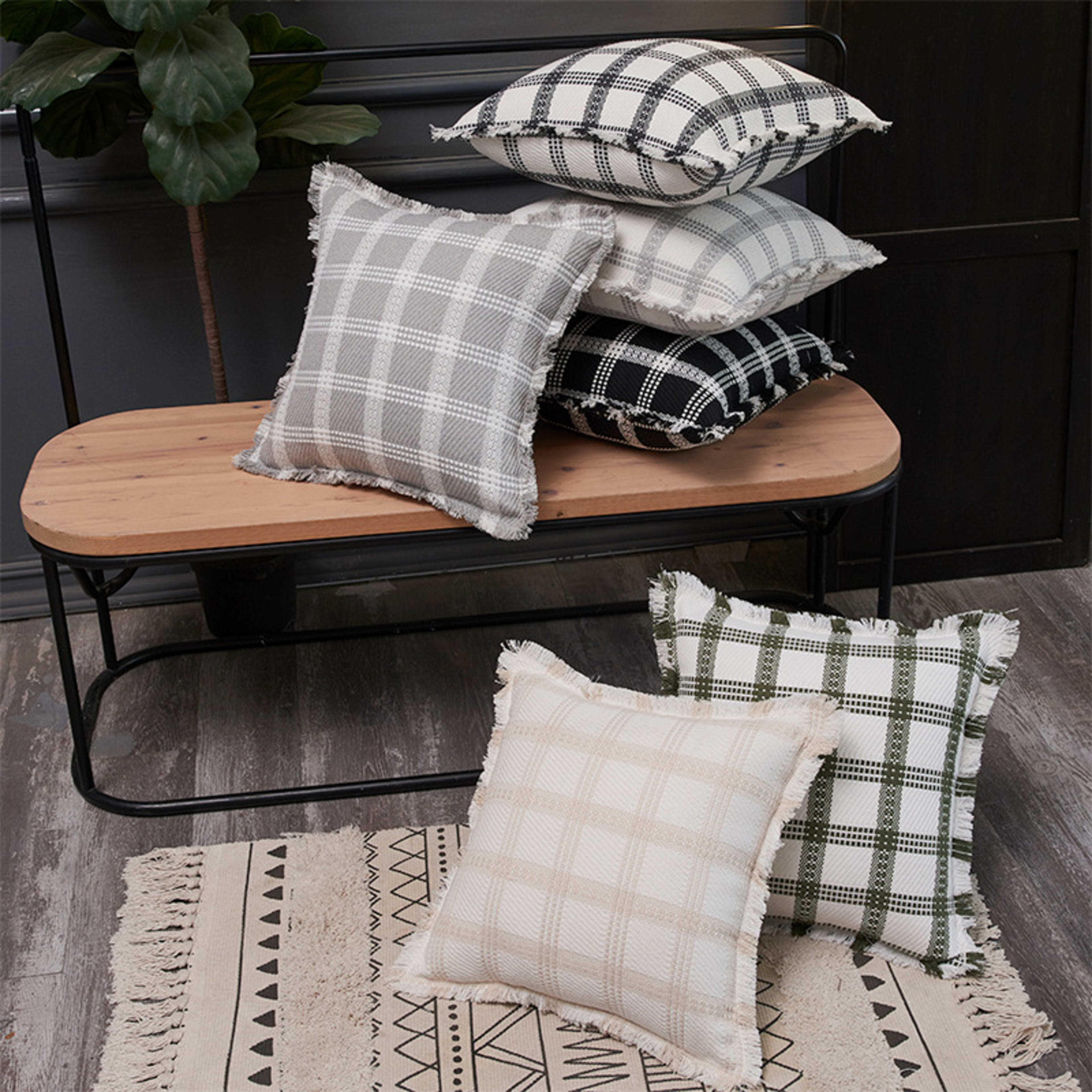 New Chanel-style Polyester-cotton Plaid Throw Pillow Cover With Tassel Trim 9