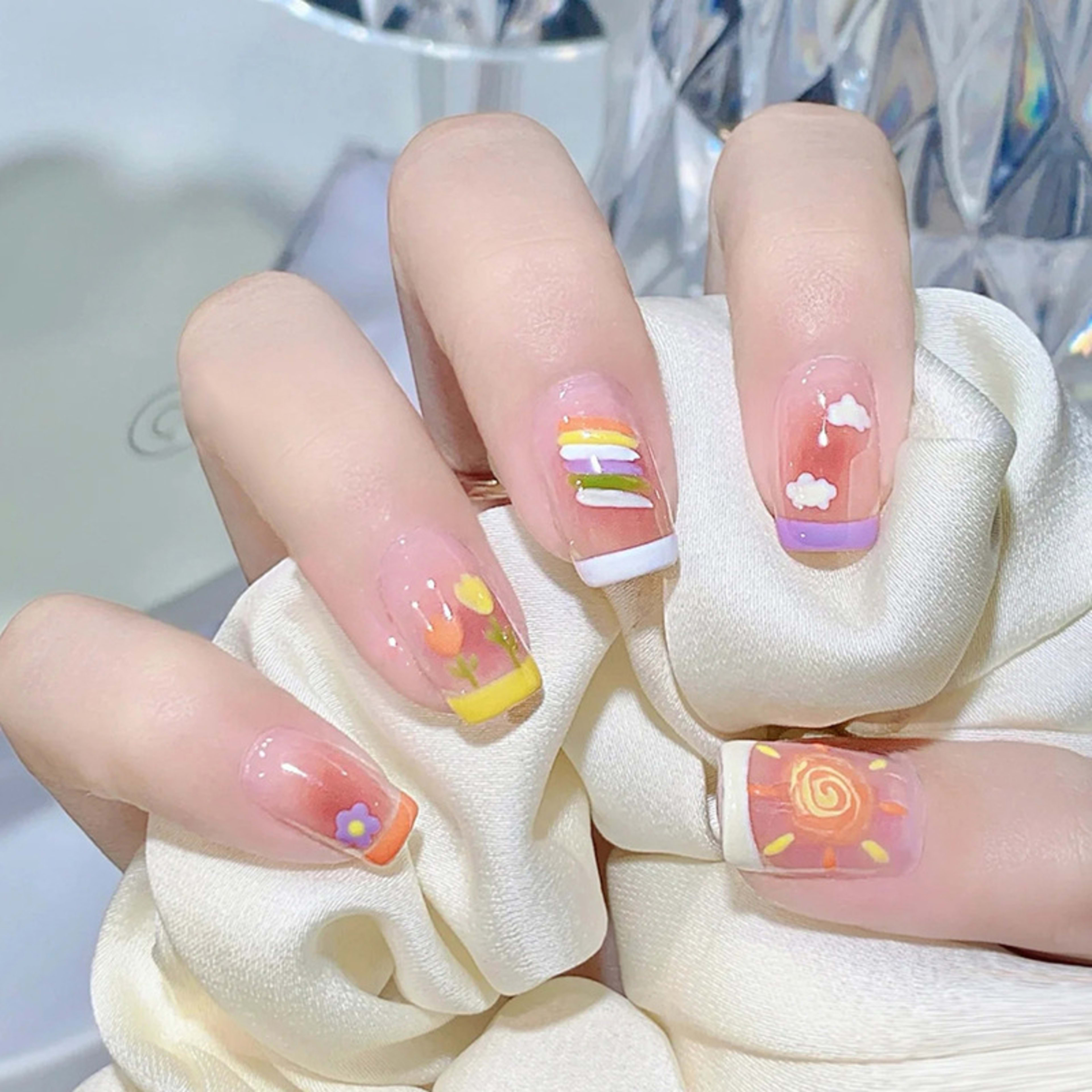 Simple Color-Block Nail Art For A Fairer Look 24-piece Wearable Nail Tips With Gradient Design 3