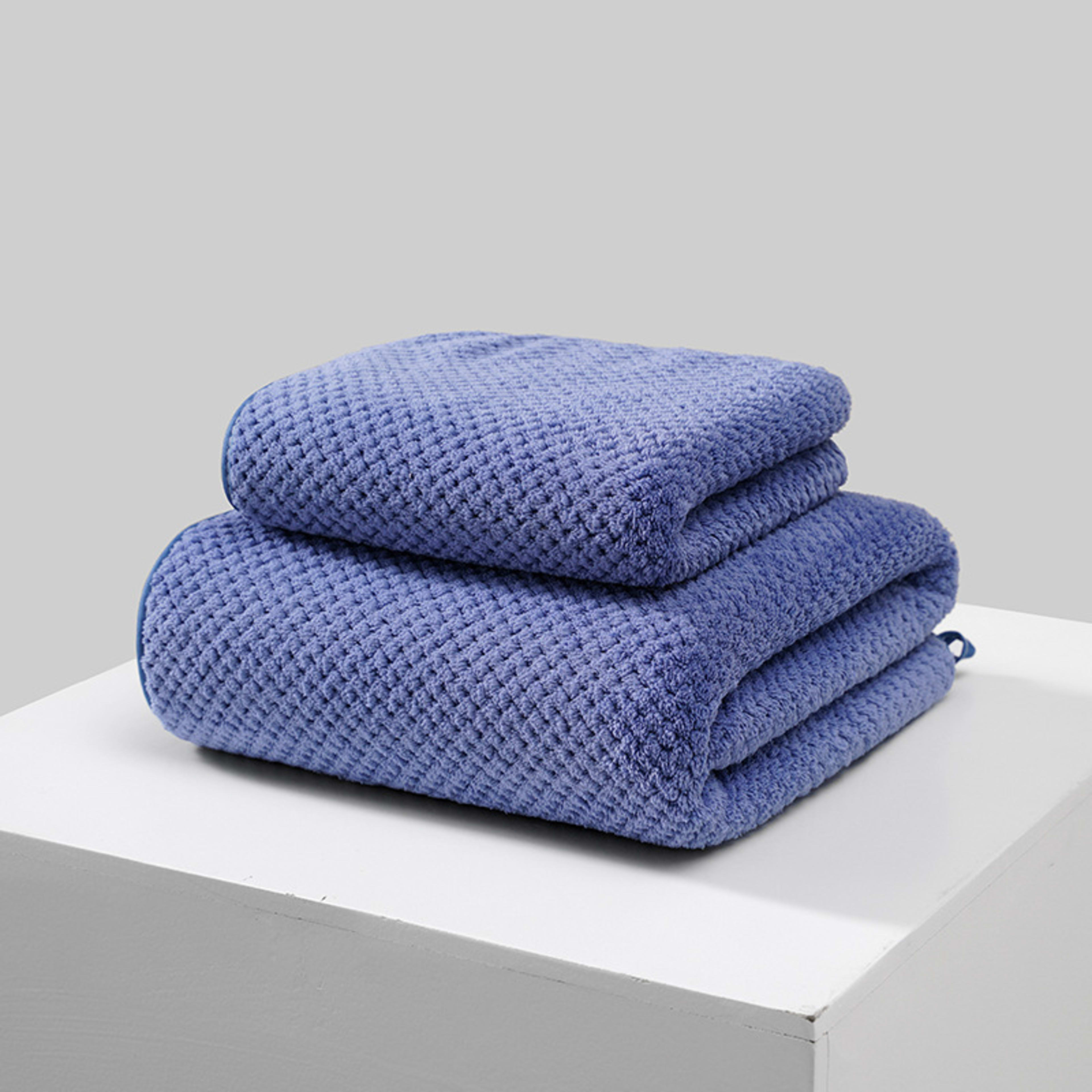 Coral Fleece Pineapple-check Soft Bath Towel 4