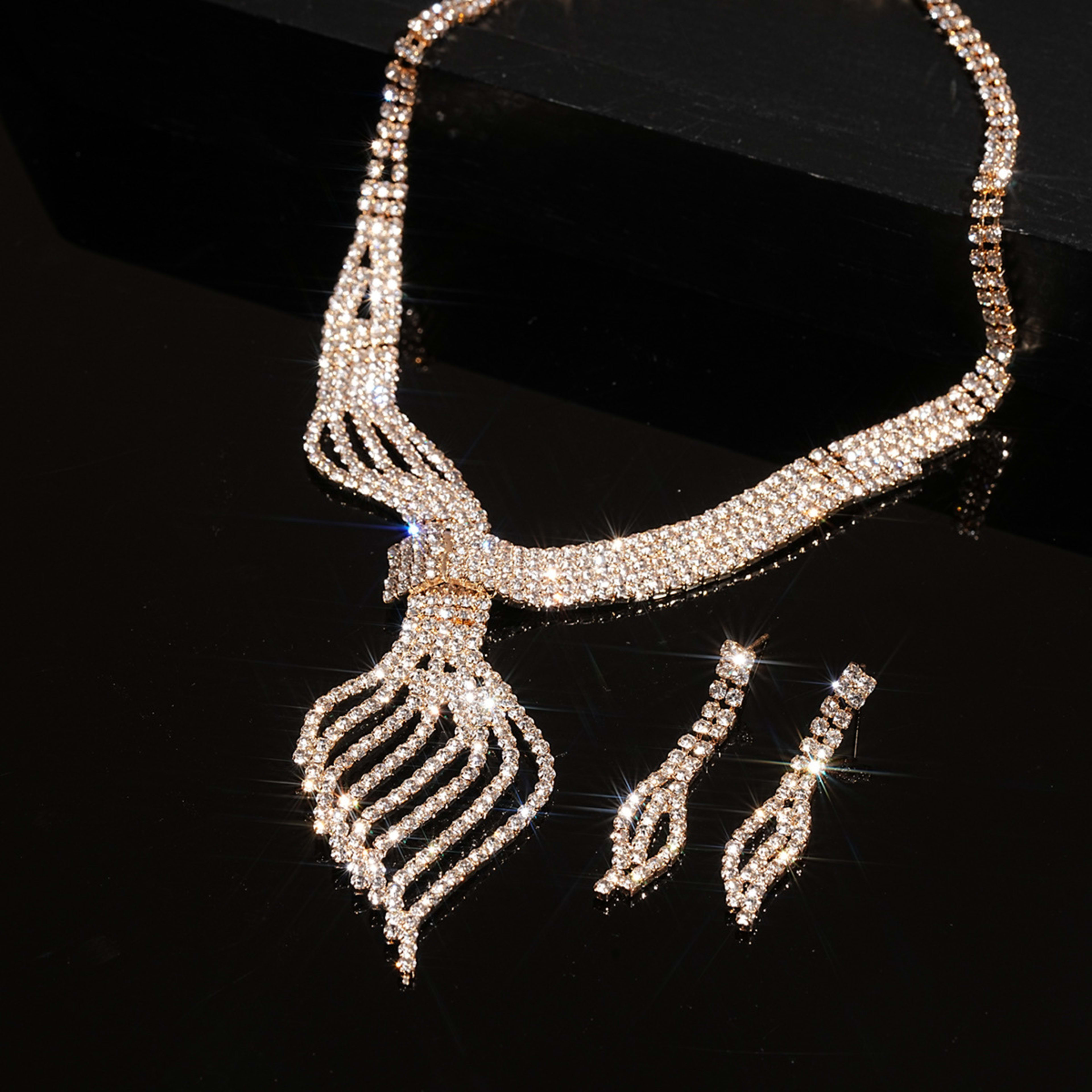 High-grade Clavicle Chain Fashion Grandeur Personality Jewelry Suit 6