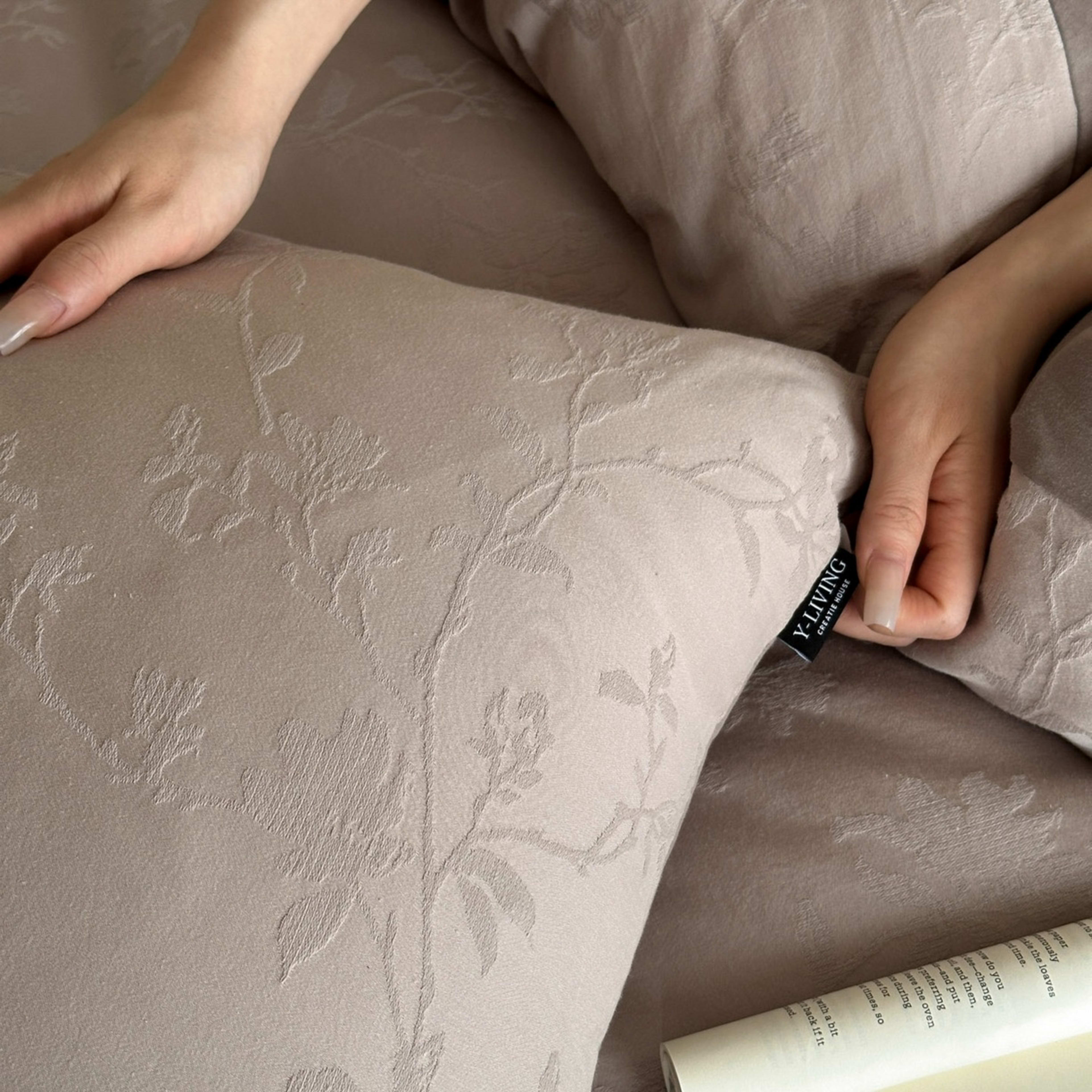 Large Jacquard Four-piece Set Pure Cotton With A Touch Of Light Luxuryduvet Cover And Bed Sheets 14