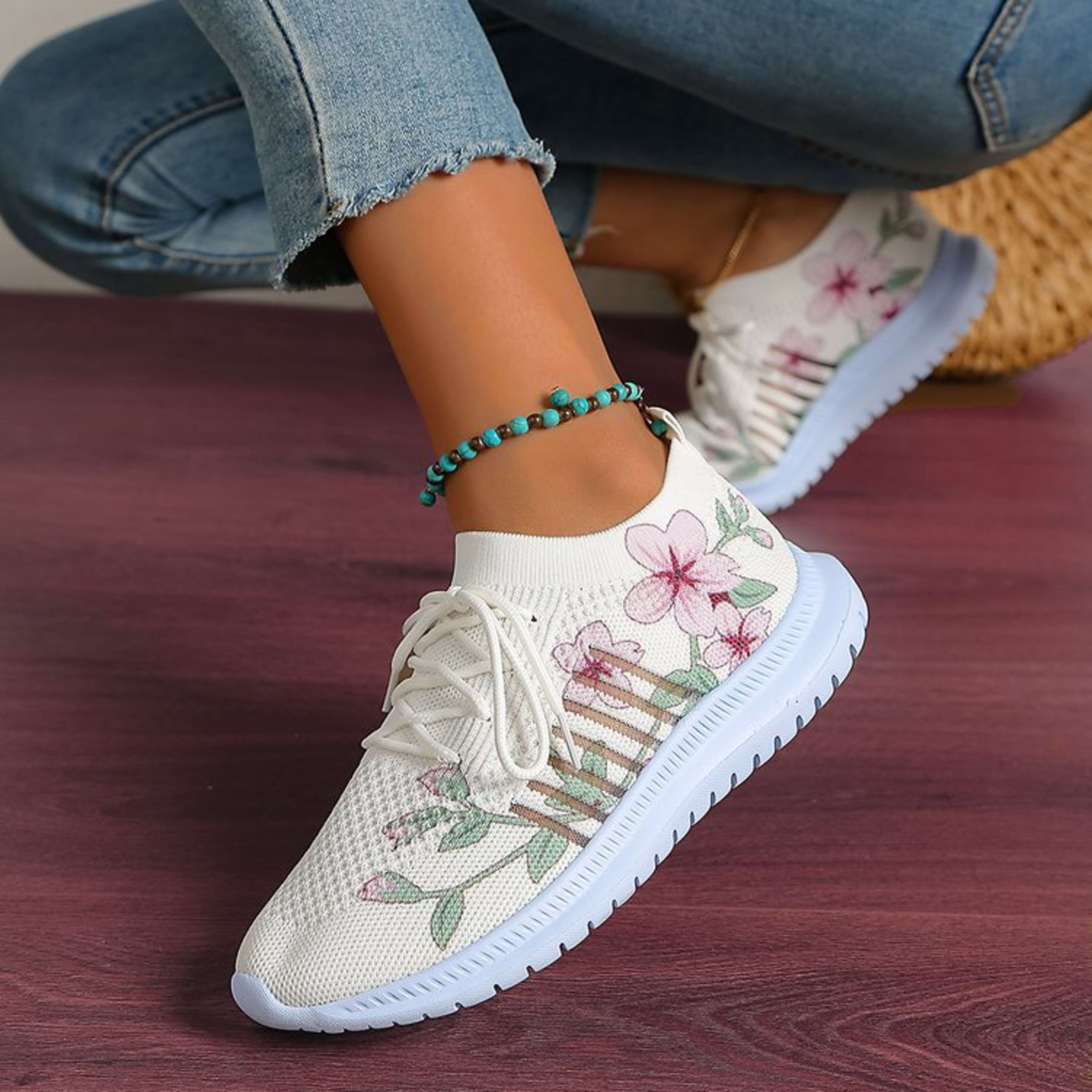 Women's Fashion Casual Mesh Flyknit Running Shoes 3