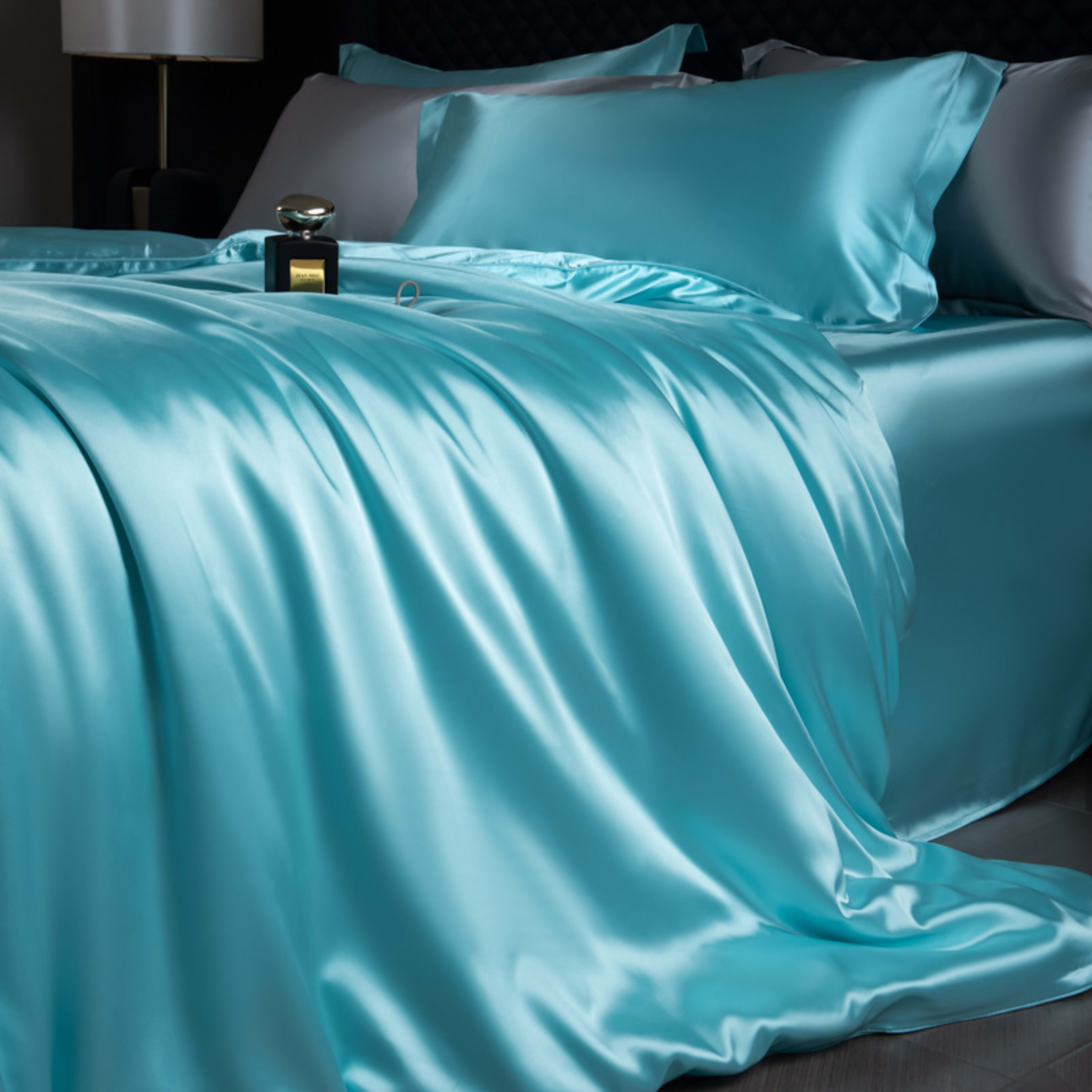 Luxury Real Double Sided Silk Naked-Sleep Duvet Cover Set 3