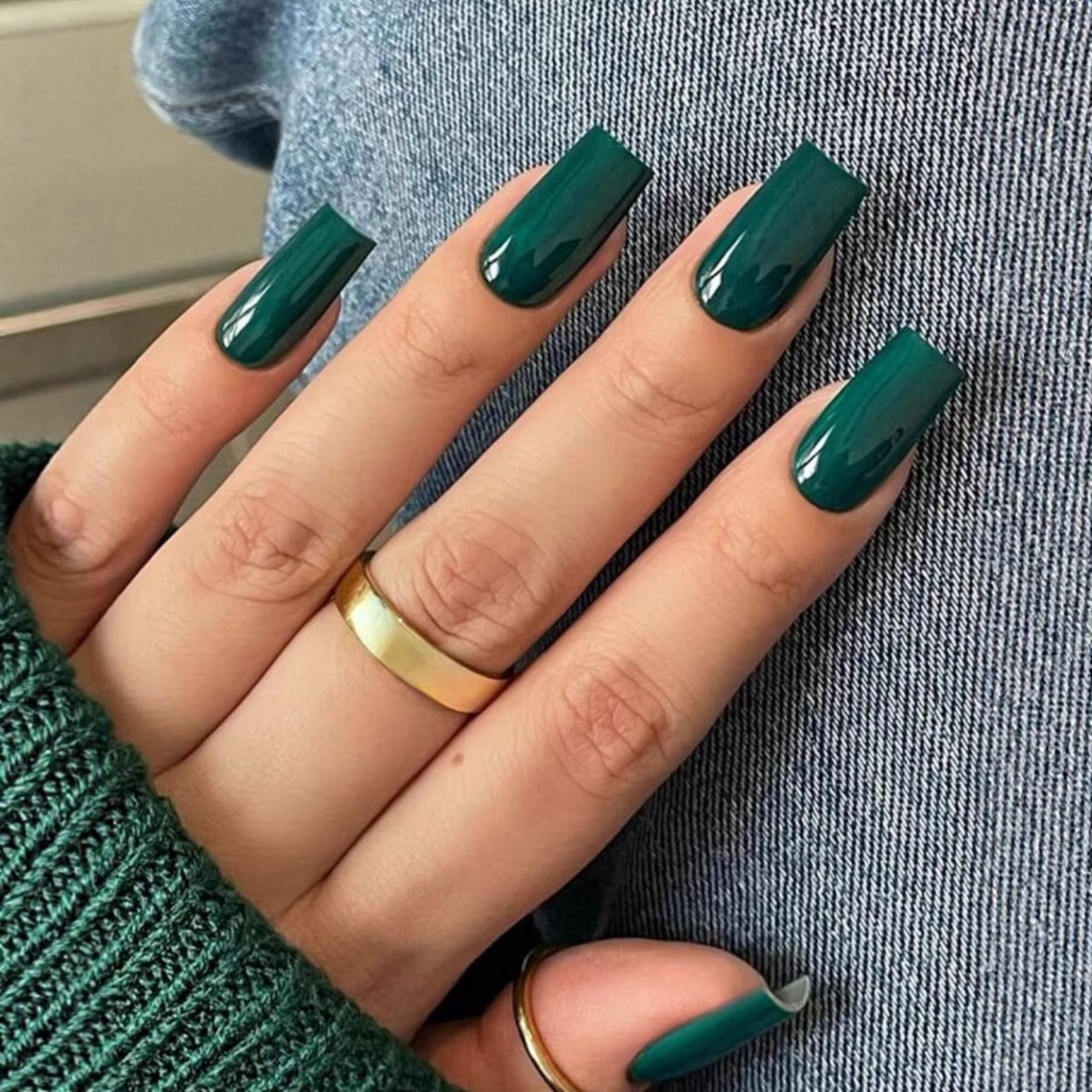 Moss Green Vintage Emerald Glossy Nail Polish 6