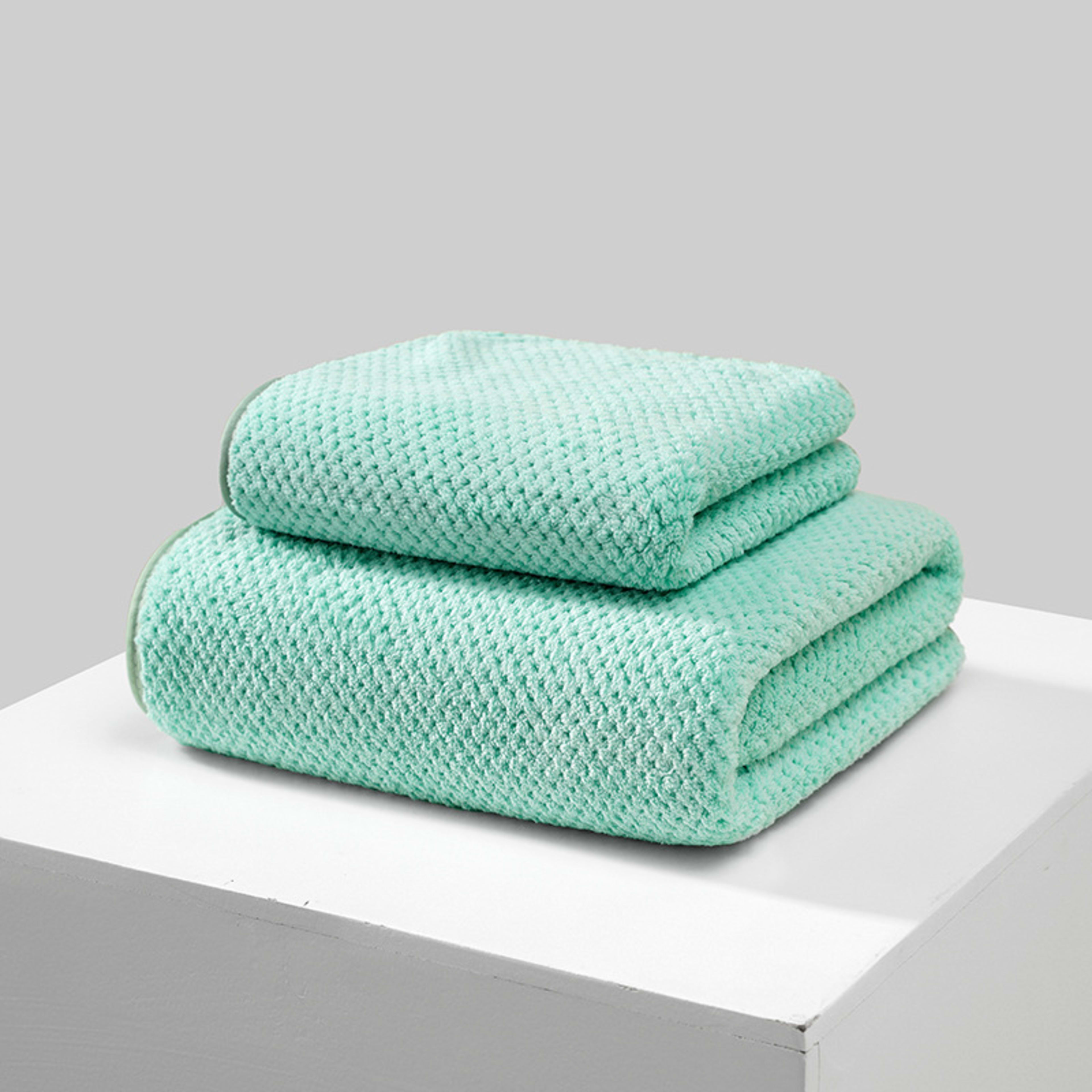 Coral Fleece Pineapple-check Soft Bath Towel
