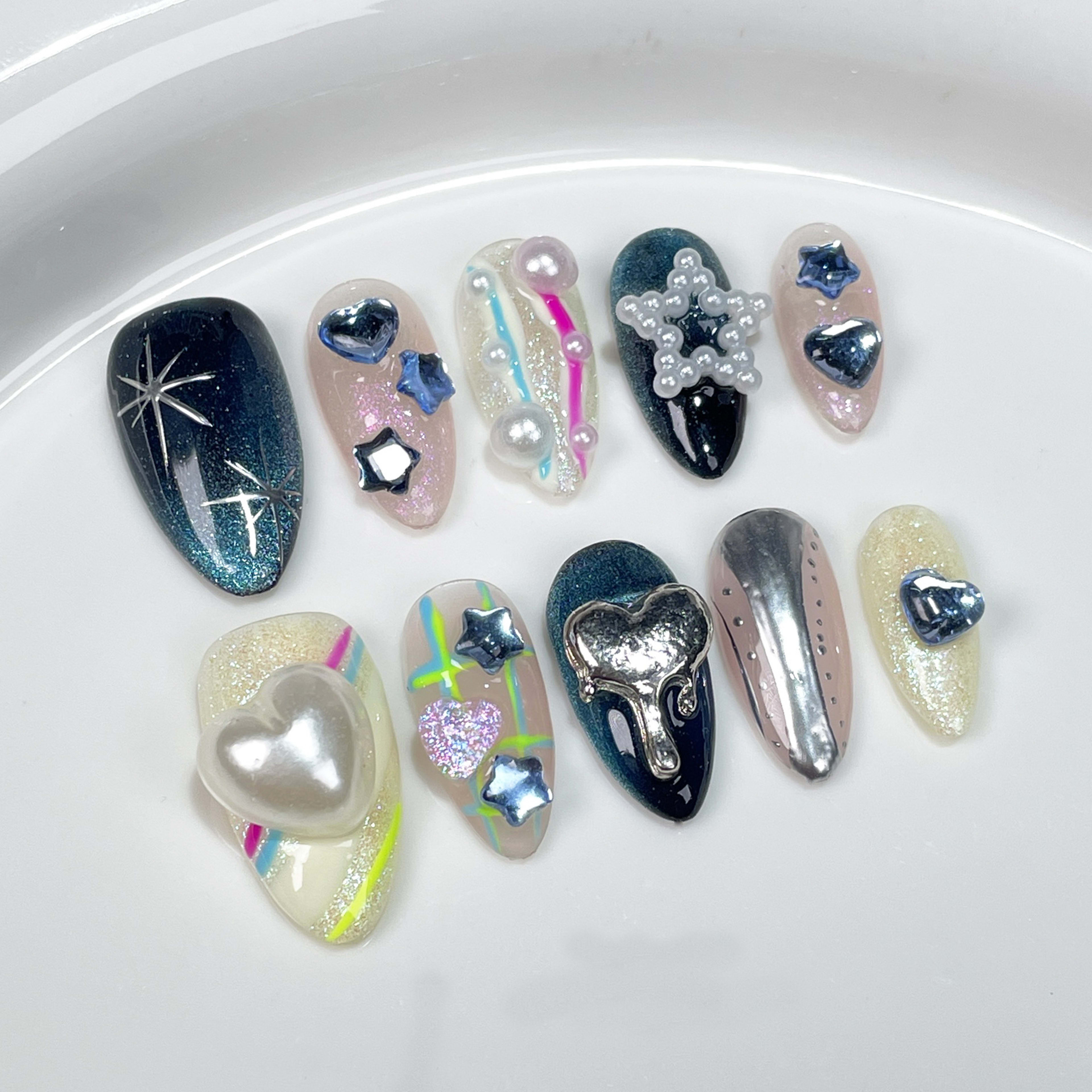 European And American Almond-shaped Wearable Fake Nails 2