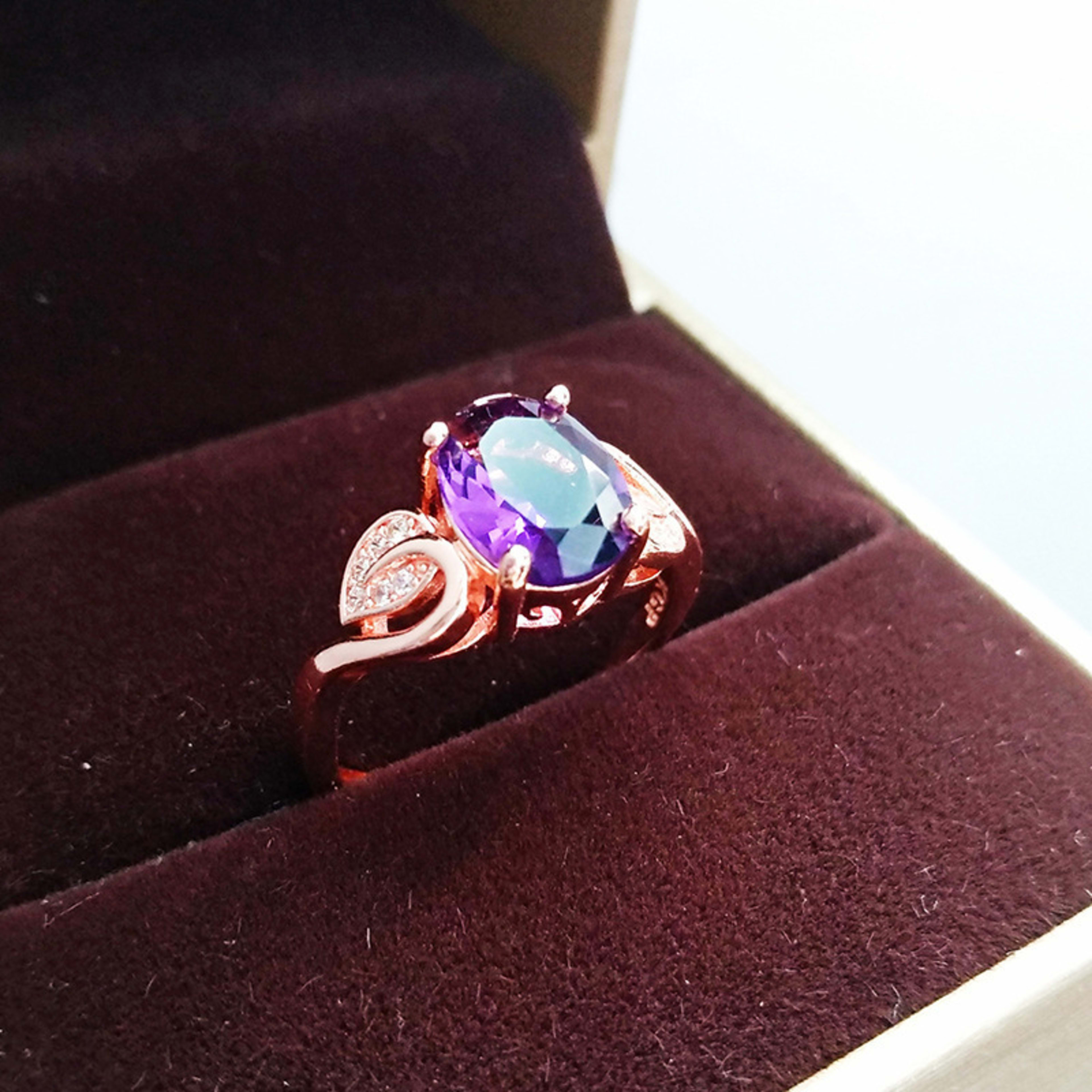 Quality Ear Hook Purple Gemstone Diamond Ring Rose Gold Collarbone Necklace Set 9