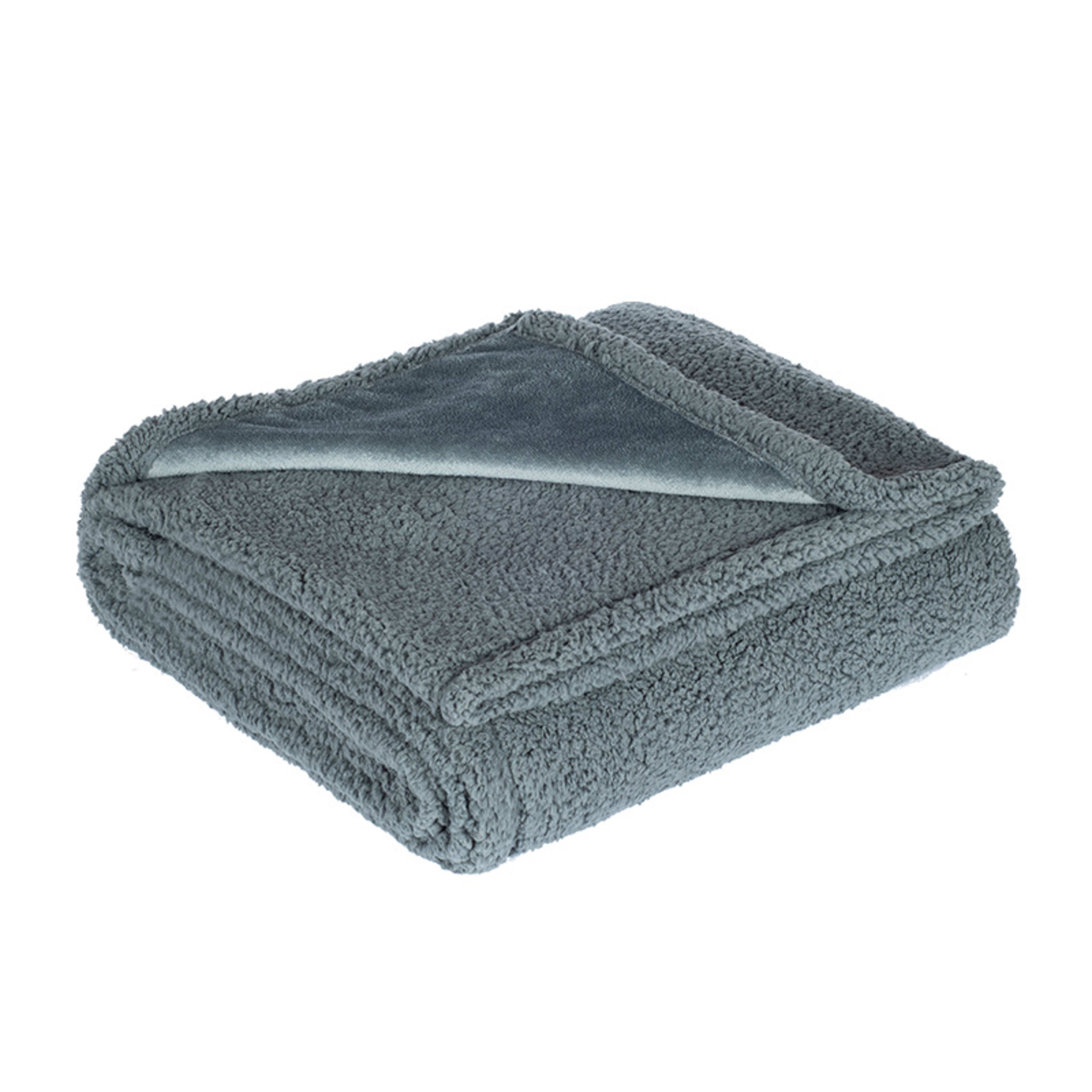 Flannel Coral Fleece Waterproof Blanket 3