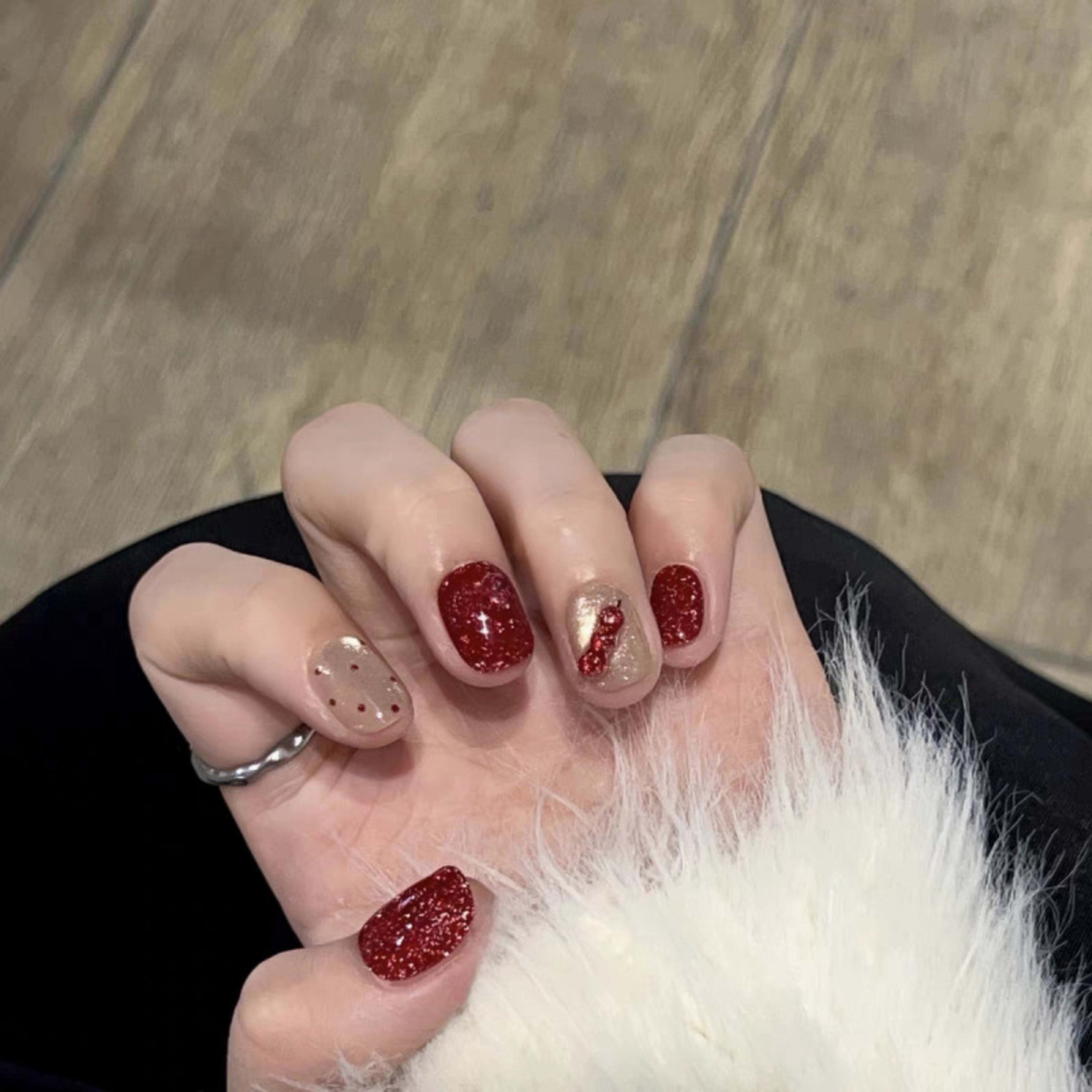 Hand-painted Purely Handmade Wearable Nails 3
