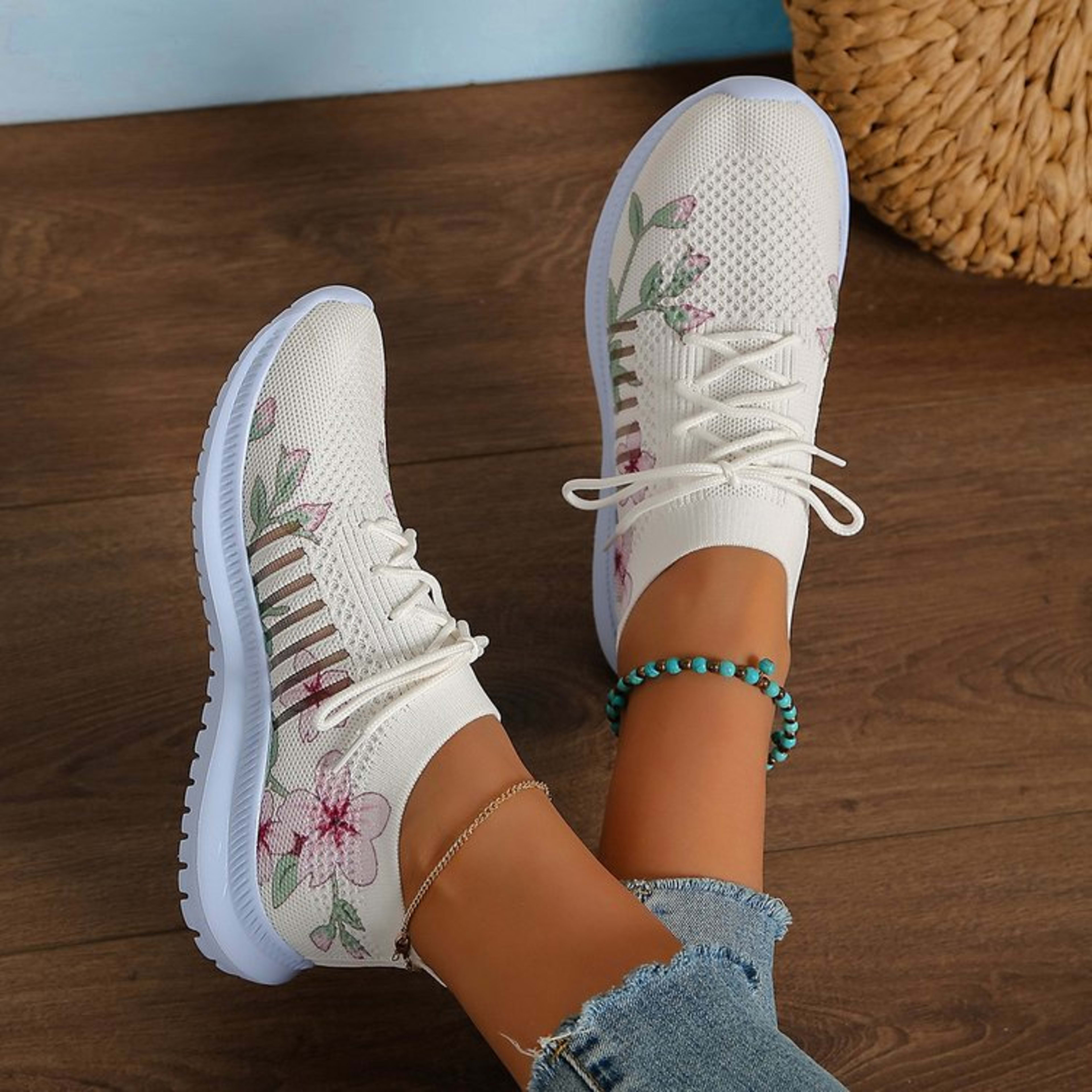 Women's Fashion Casual Mesh Flyknit Running Shoes 2