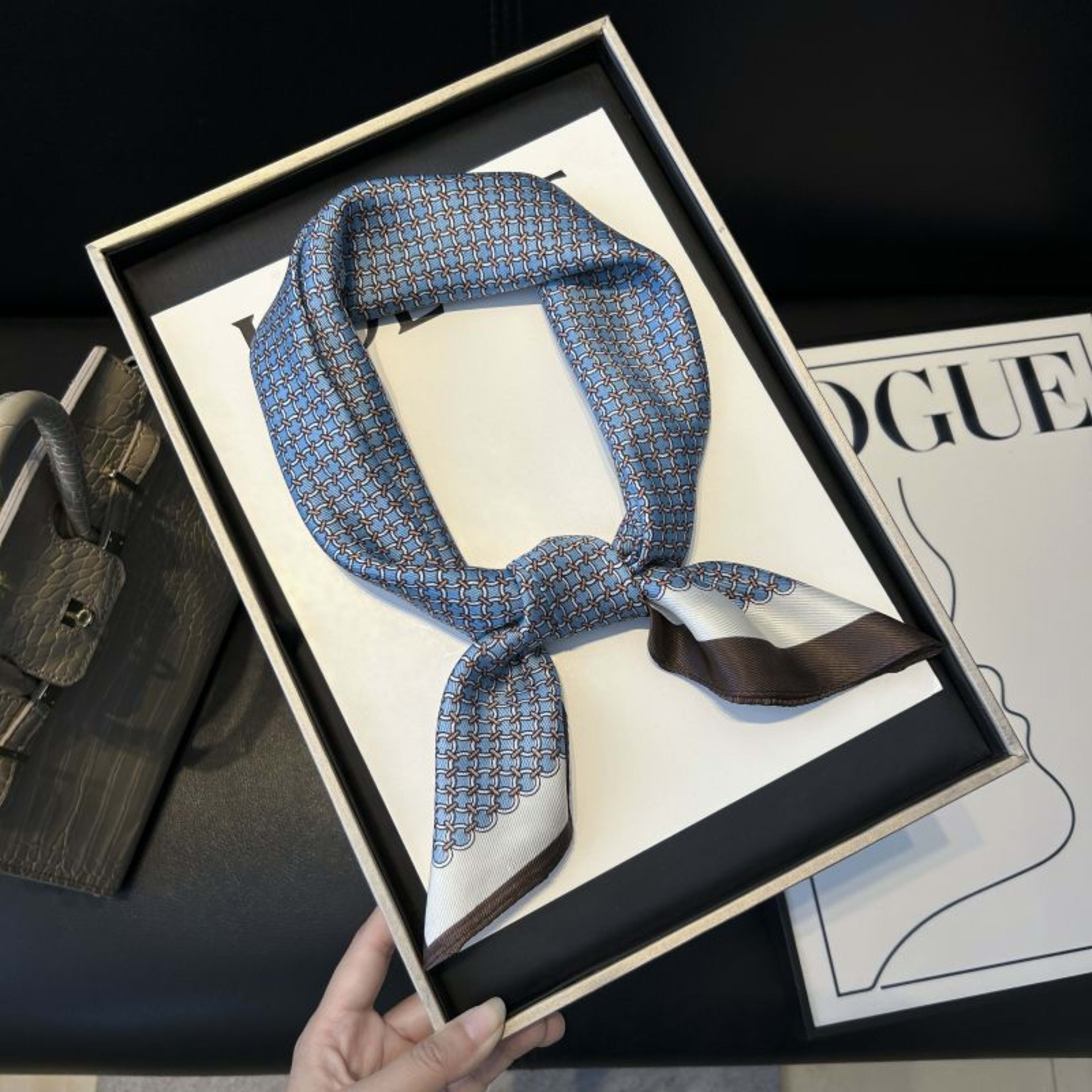 New High-end Twill Silk-look Square Scarf 84