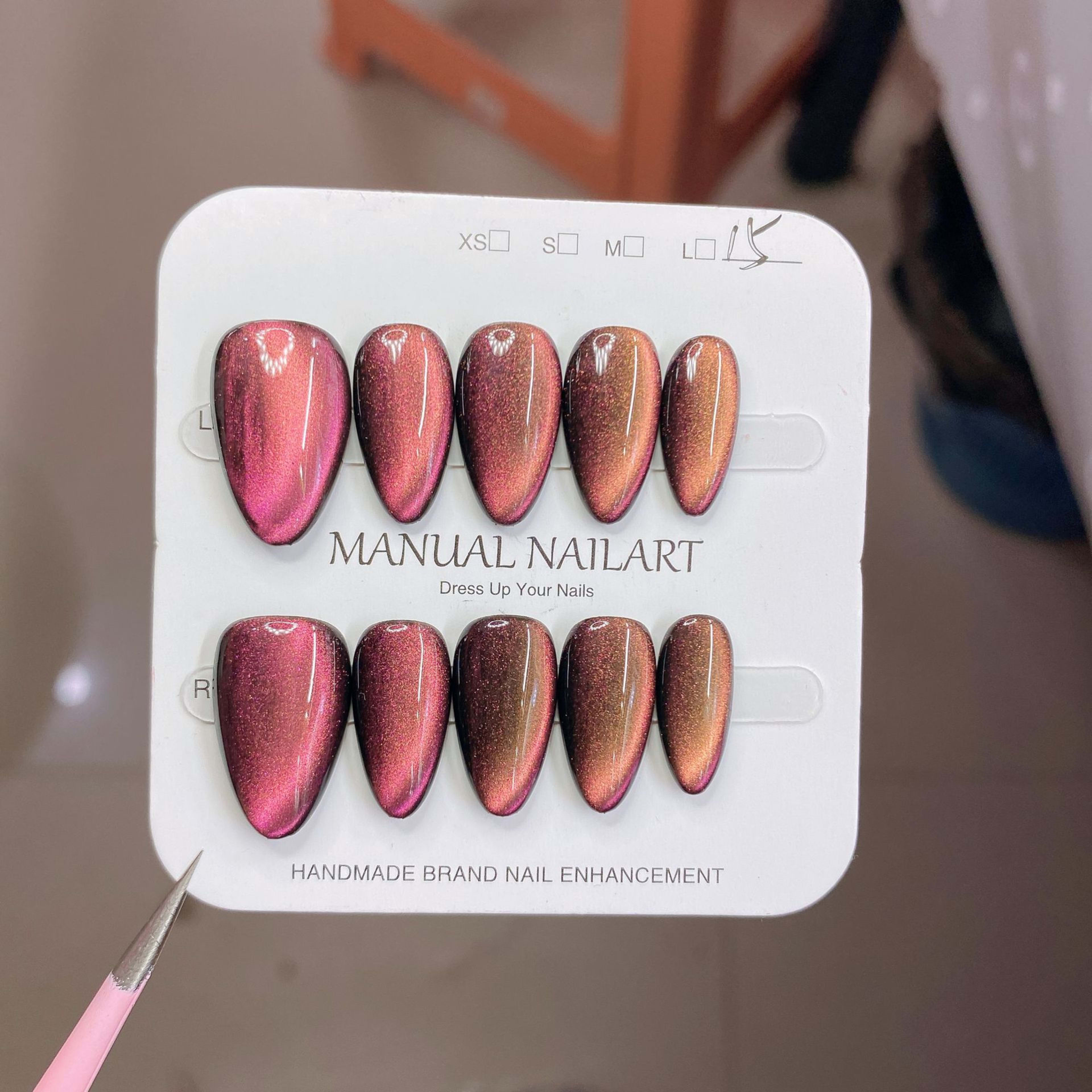 Hand-applied Gel Nail Art Tips For UVLED Curing 2