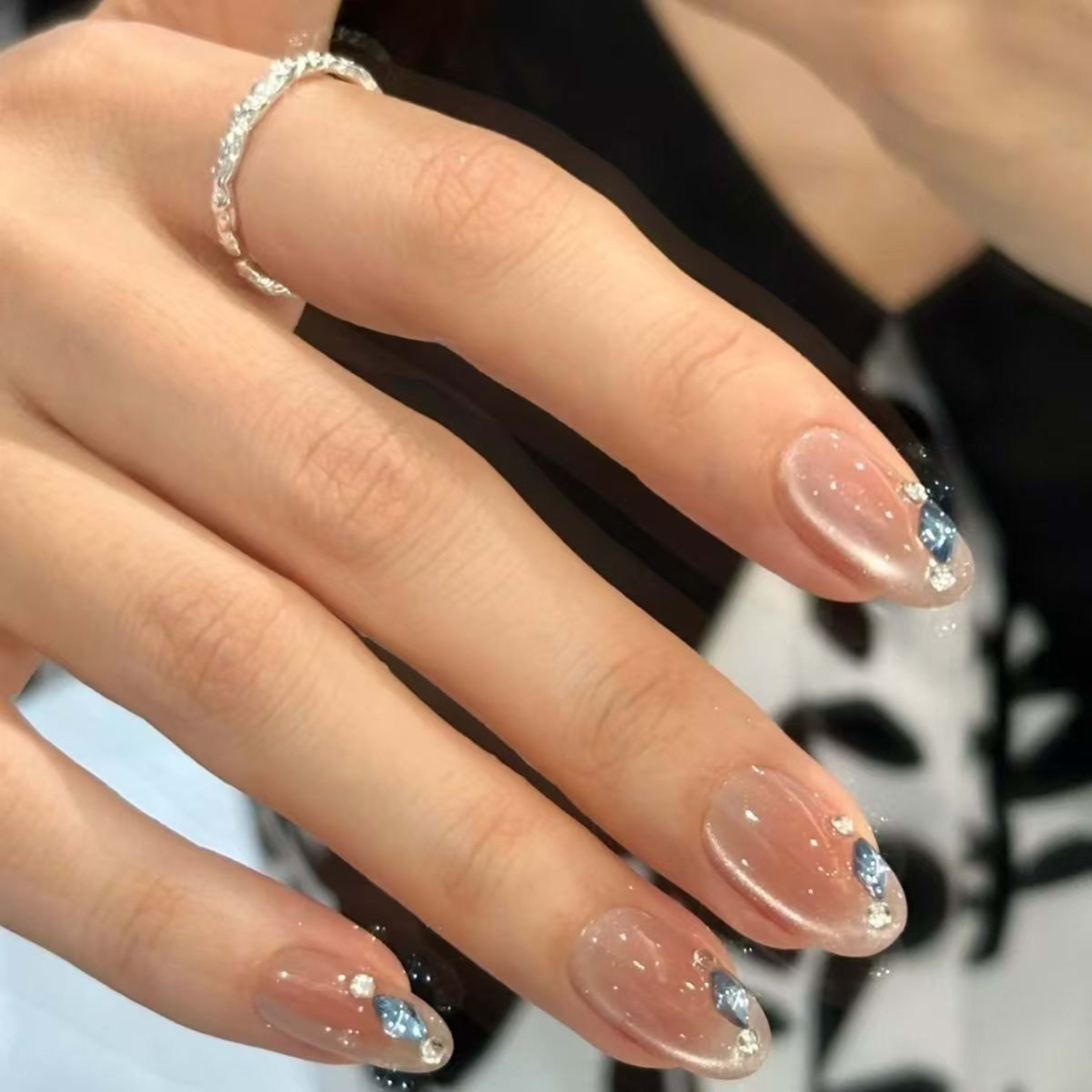 Cat Eye Flash Nail Art Elegant And Fair 2